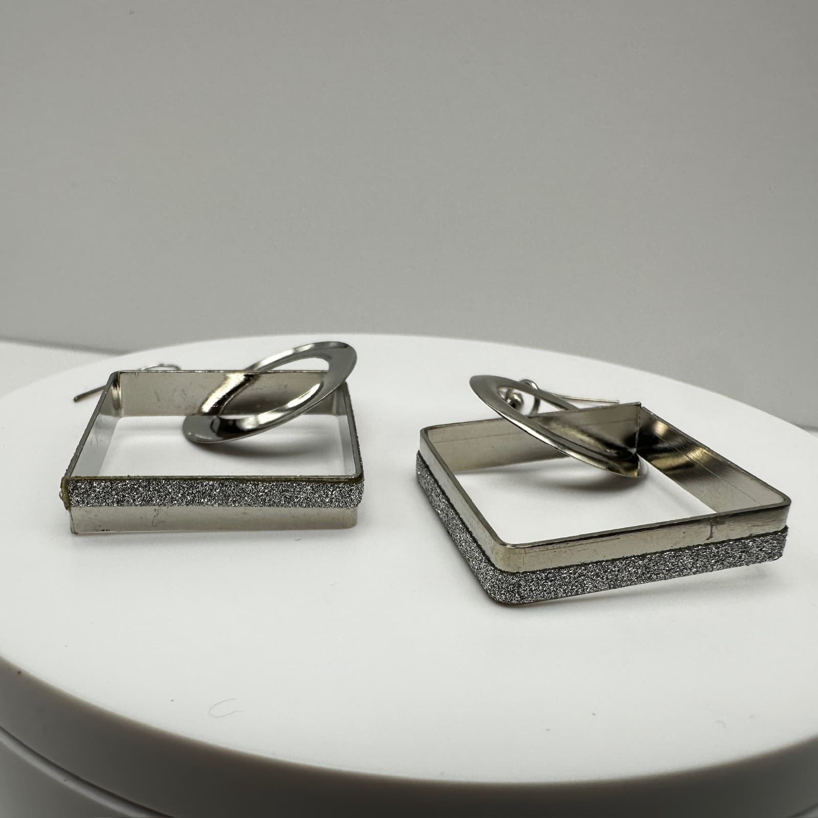 Vintage 90s Silver Tone Geometric Drop Dangle Earrings Textured Square Jewelry - Thumbnail 9