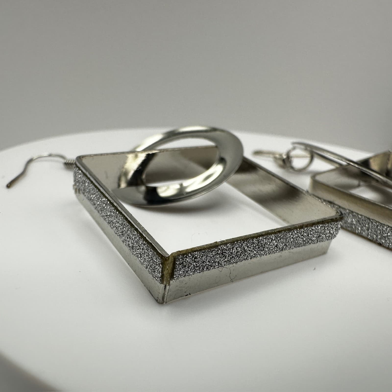 Vintage 90s Silver Tone Geometric Drop Dangle Earrings Textured Square Jewelry - Thumbnail 10