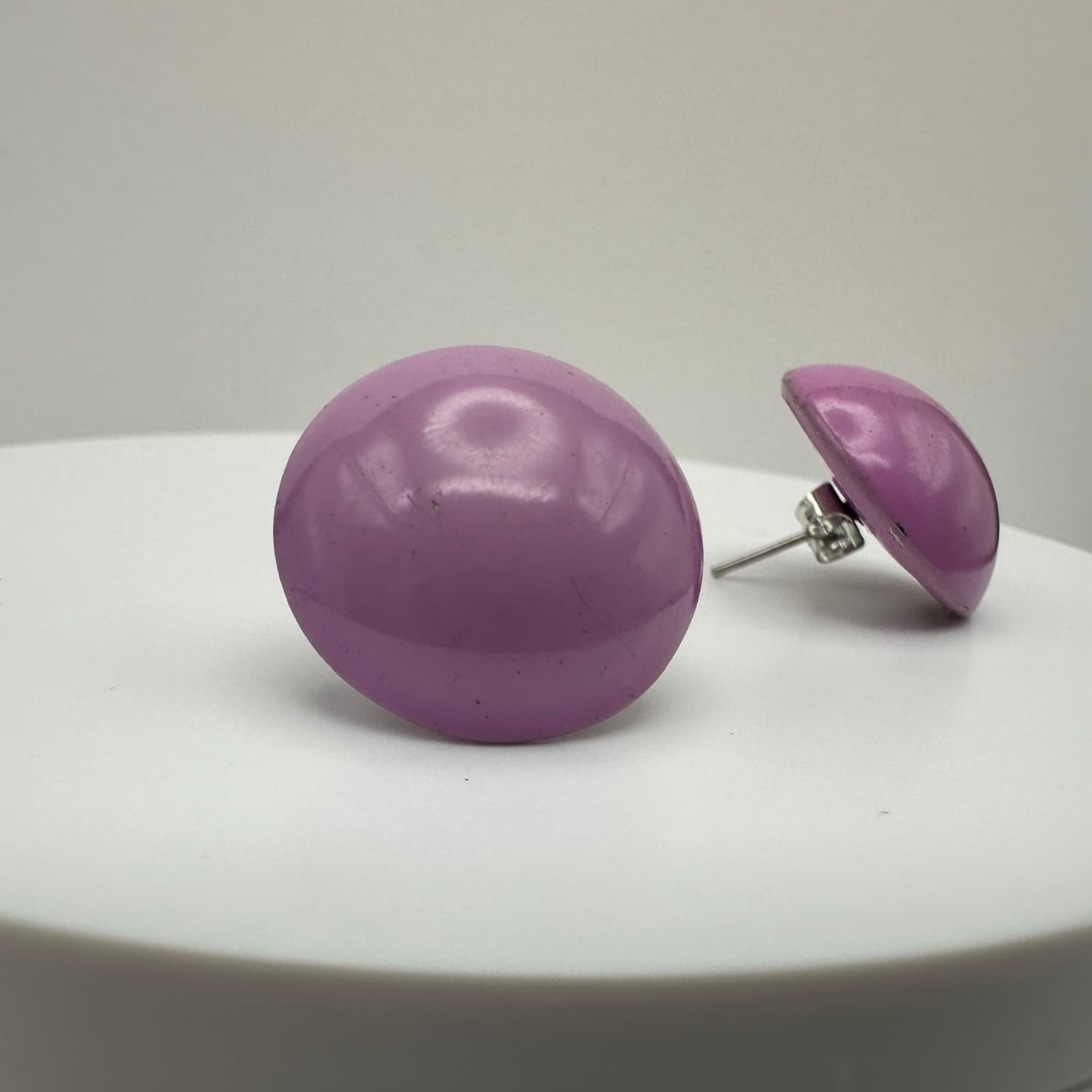Vintage 80s Purple Enamel Button Earrings Large Round Stud Pink Lavender Jewelry - Thumbnail 10