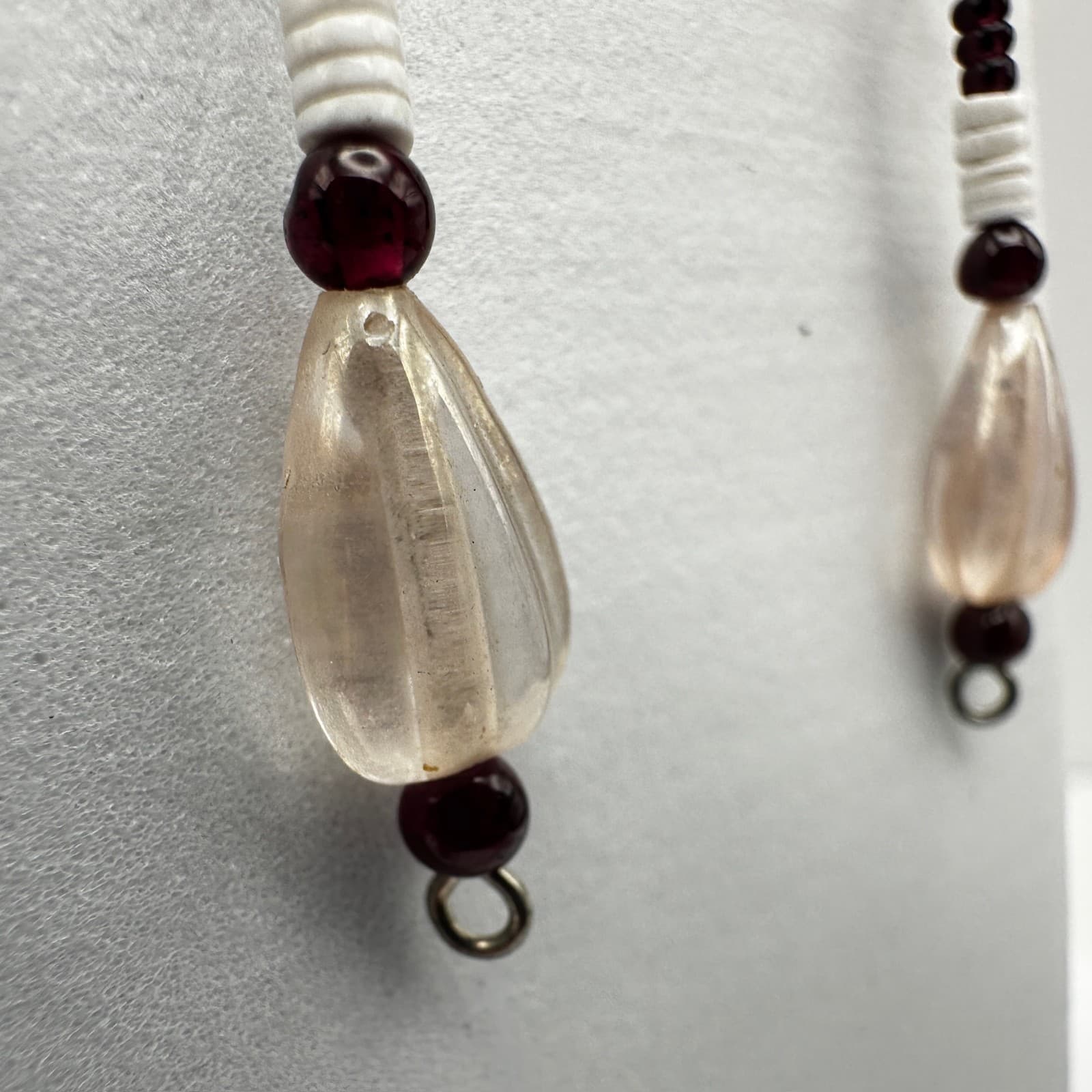 VTG 90s Boho Beaded Dangle Jewelry Earrings Silver Tone Burgundy White Tear Drop - Thumbnail 3