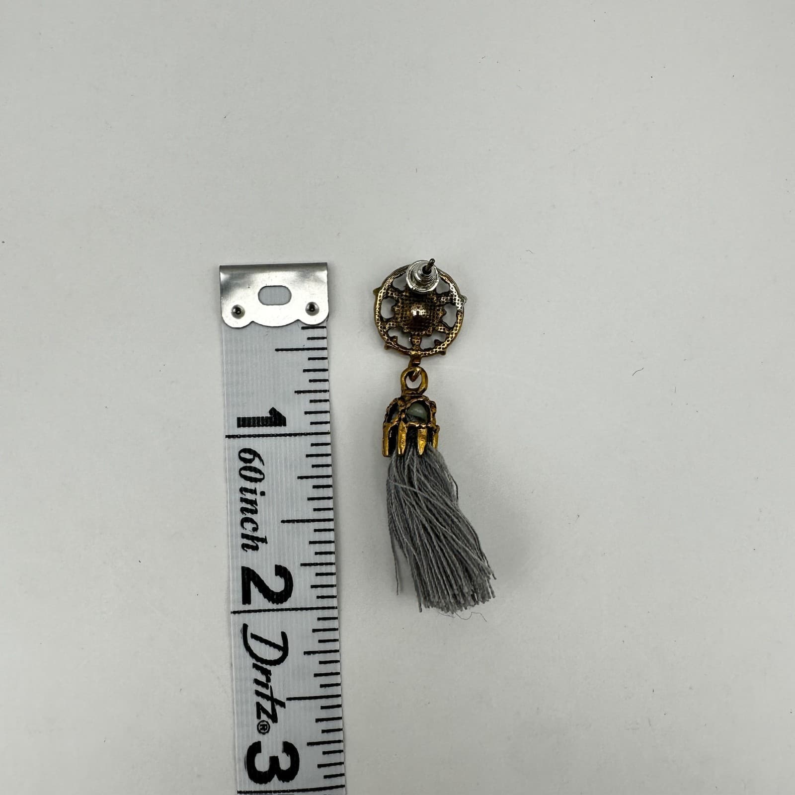 Vintage 90s Grey Tassel Gold Tone Earrings Rhinestone Dangle Fashion Jewelry - Thumbnail 9