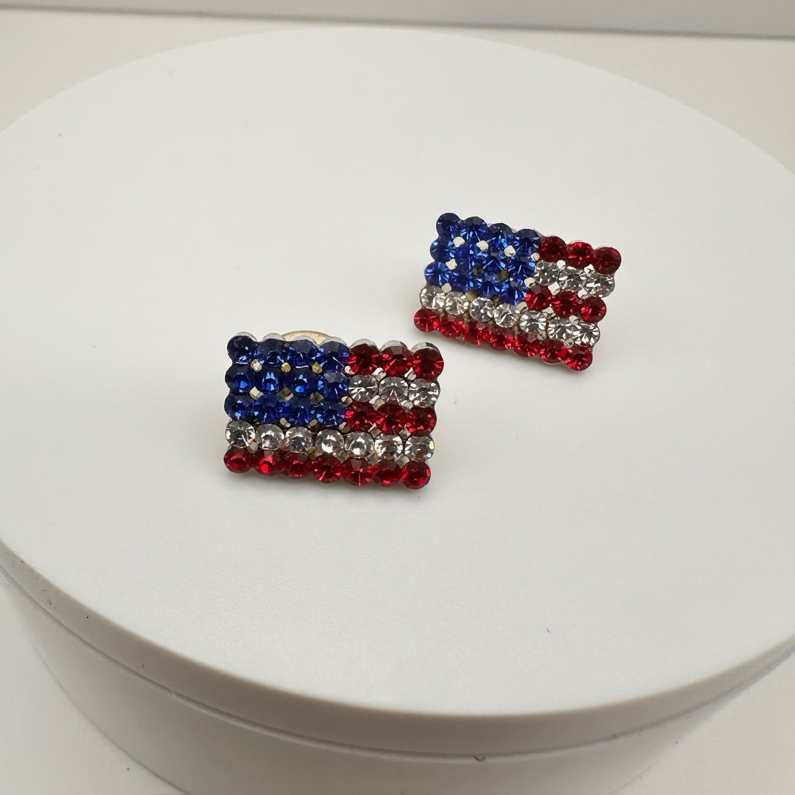 Vintage 80s Patriotic American Flag Rhinestone Earrings Red White & Blue Jewelry - Thumbnail 8