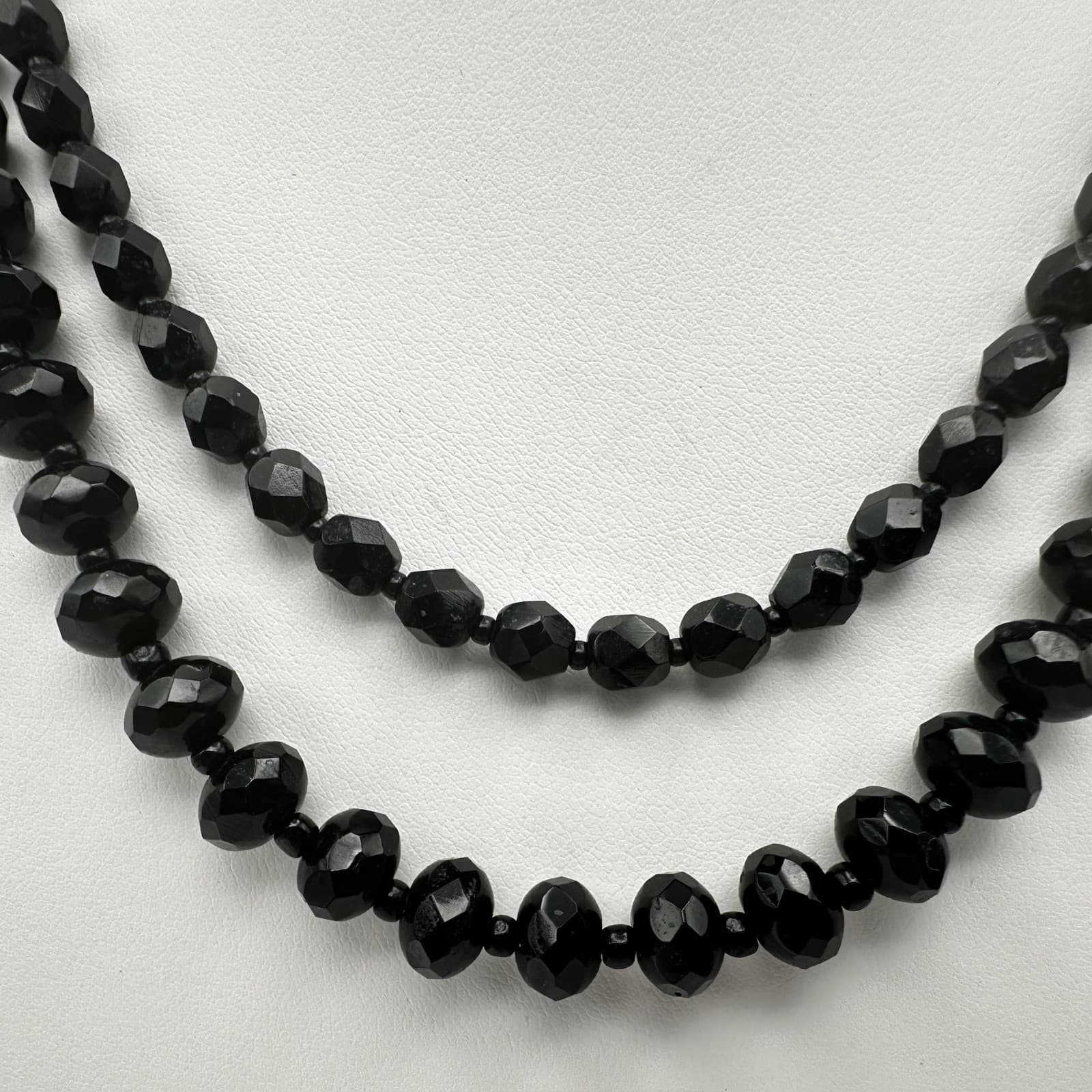 Vintage 90s Black Faceted Bead Double Strand Necklace Lobster Women's Jewelry - Thumbnail 5