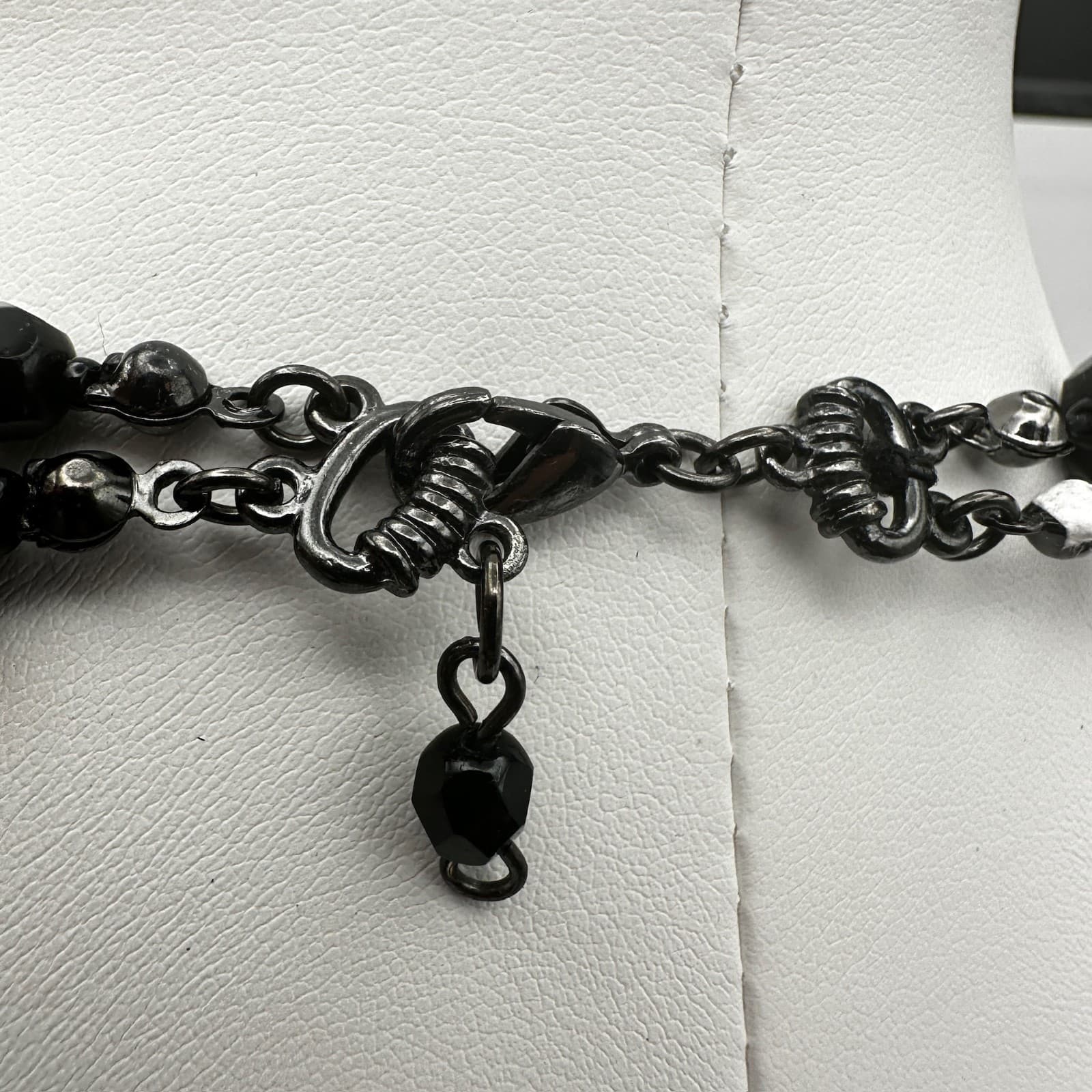 Vintage 90s Black Faceted Bead Double Strand Necklace Lobster Women's Jewelry - Thumbnail 7