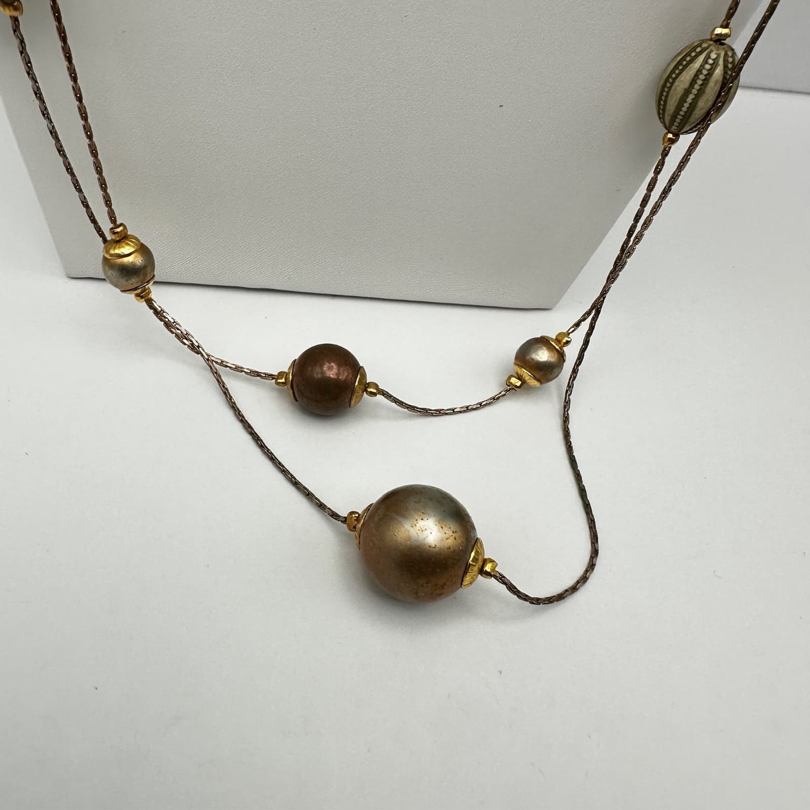 Vintage 80s Multi Strand Necklace Earth Tone Beads Gold Tone Women's Jewelry - Thumbnail 2