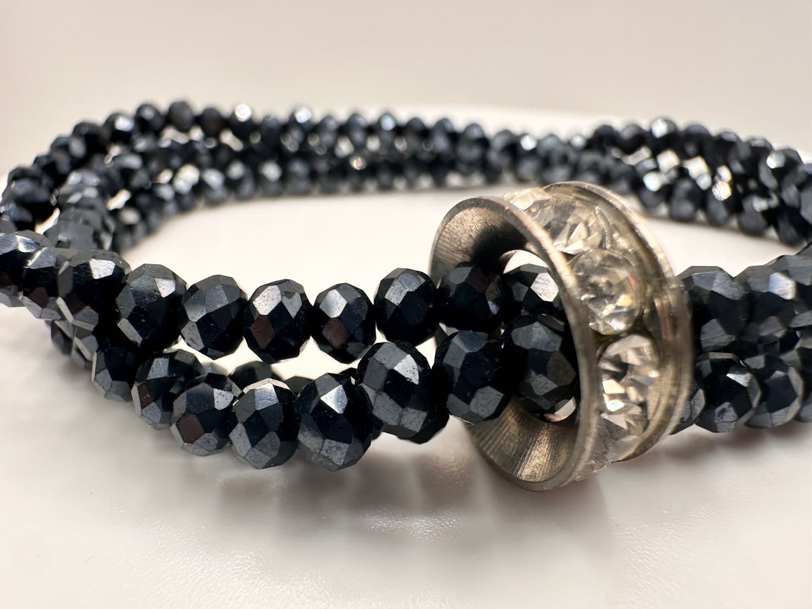 Vintage 90s Black Faceted Beaded Stretch Bracelet Clear Crystal Silver Tone Band - Thumbnail 3