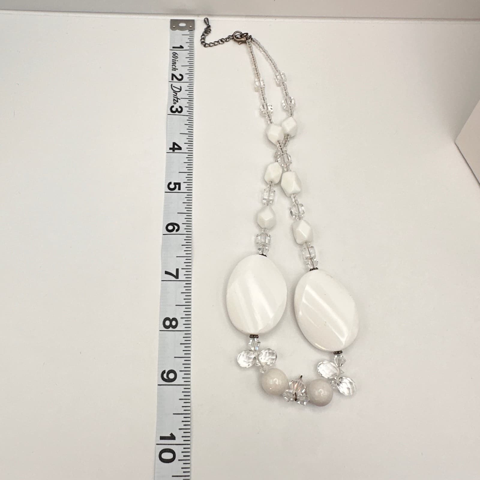 Vintage 90s White Oval Bead & Clear Statement Necklace Dangle Jewelry - Thumbnail 12