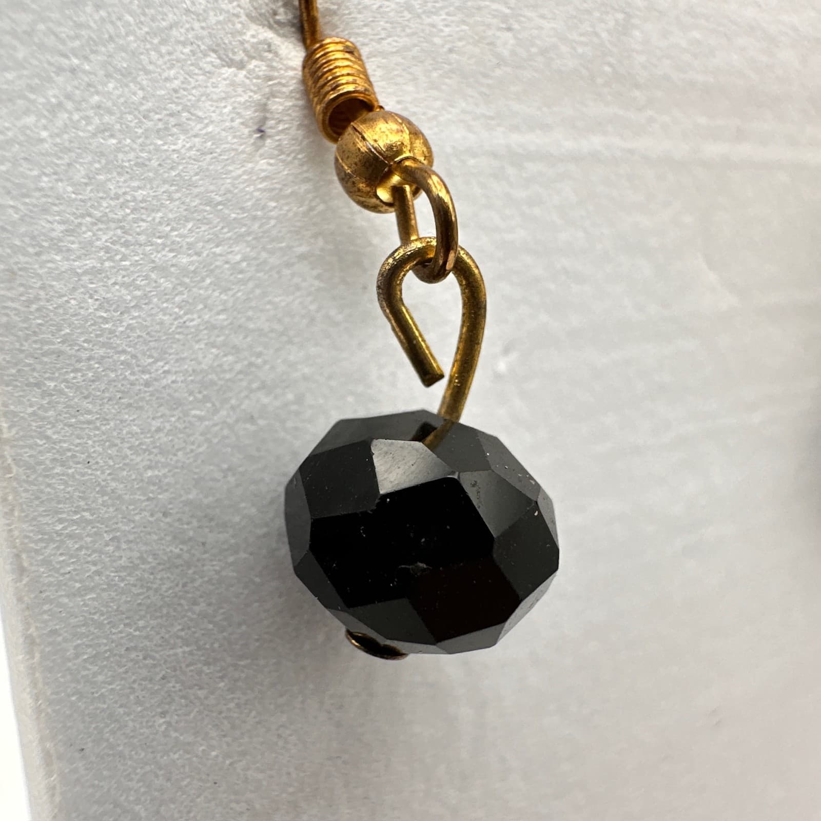 Vintage 90s Black Face Bead Dangle Drop Earrings Gold-Tone Hooks Jewelry - Thumbnail 4