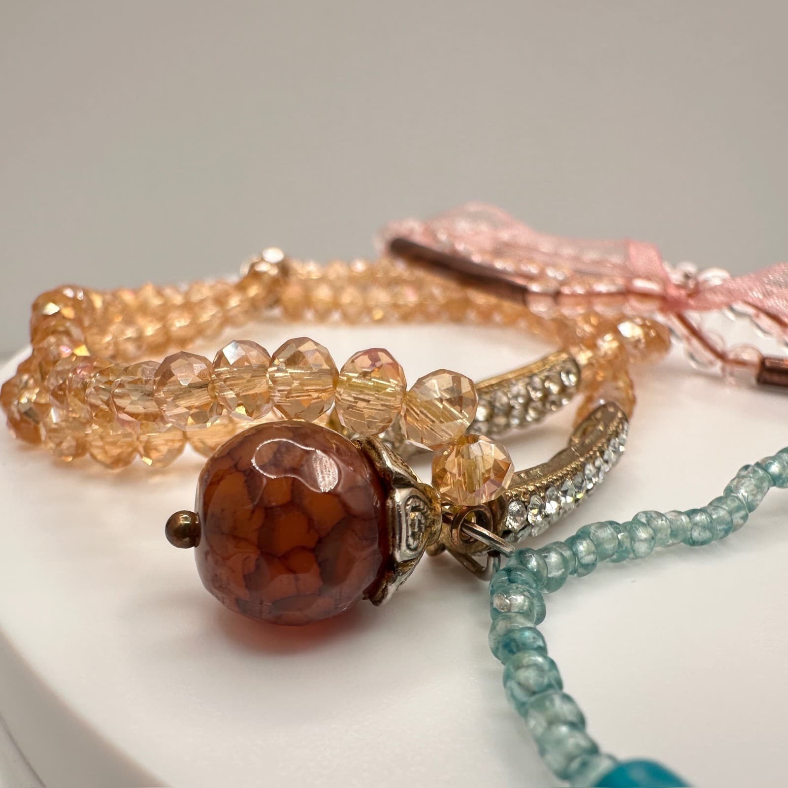 Vintage 90s Beaded Bracelet Set Pink Blue Crystal Beads Gold Tone Accents - Thumbnail 3