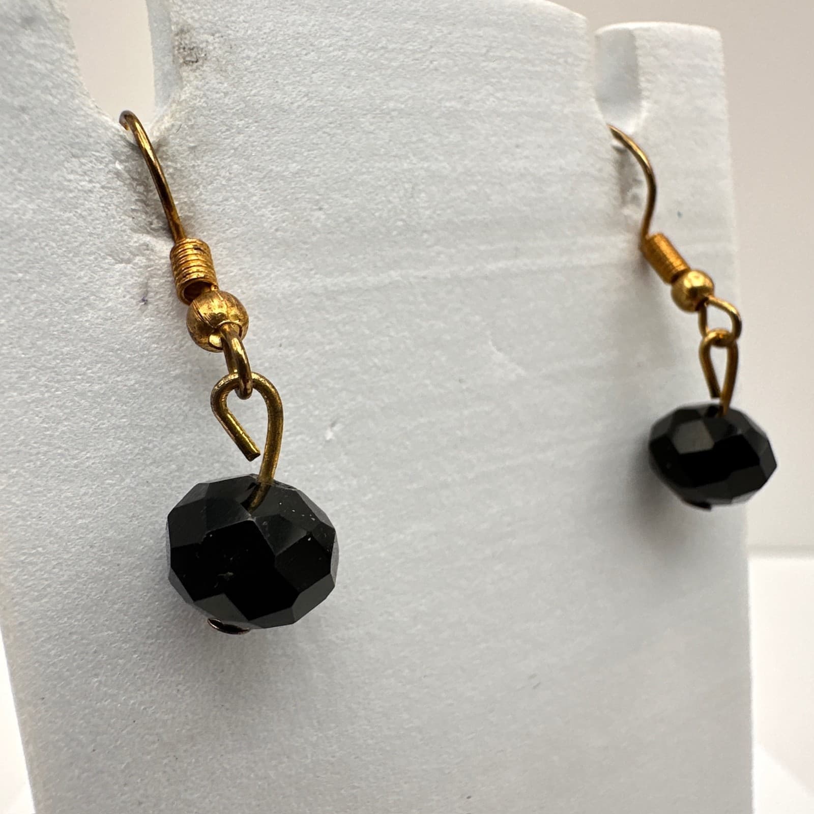 Vintage 90s Black Face Bead Dangle Drop Earrings Gold-Tone Hooks Jewelry - Thumbnail 2
