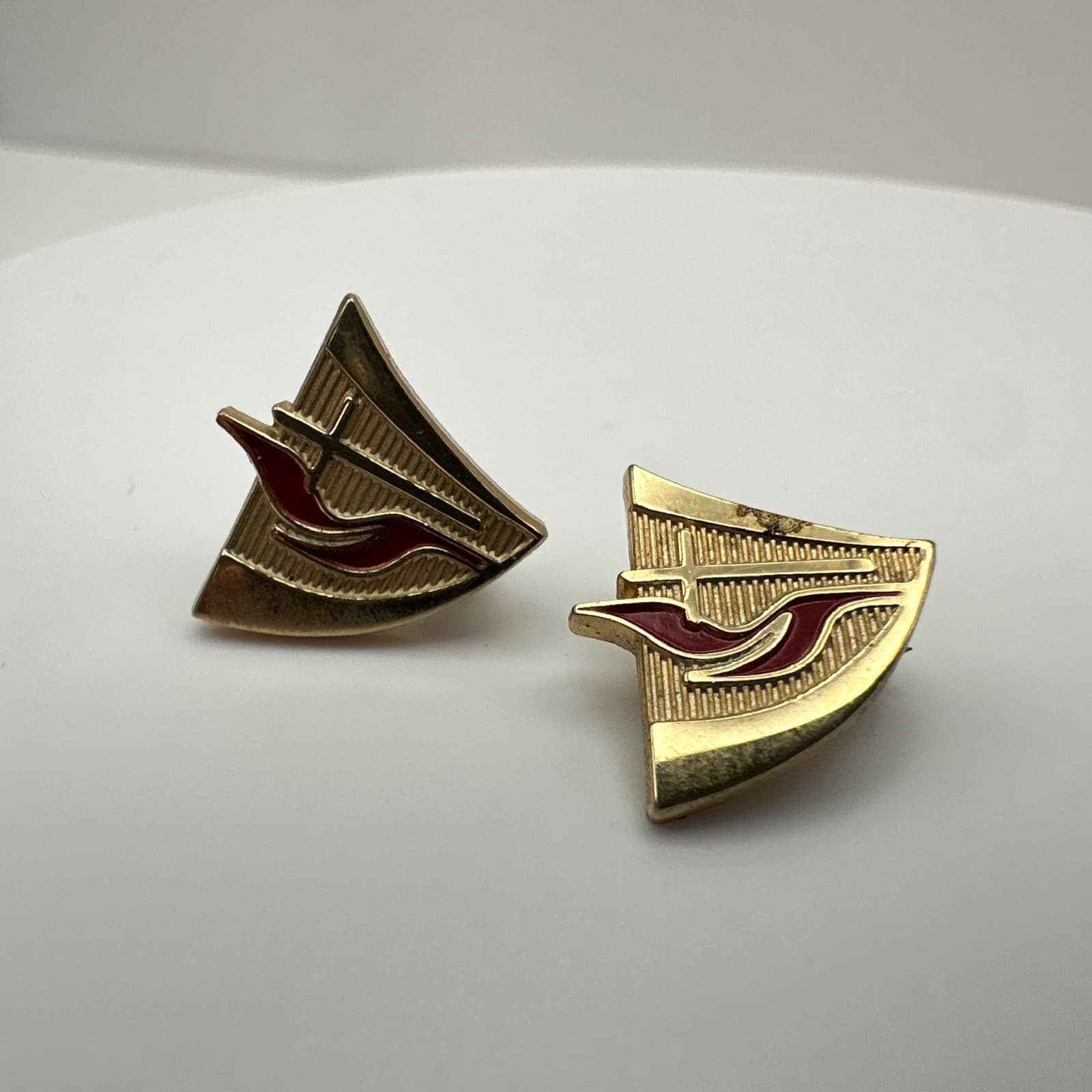 Vintage 80s United Methodist Church Cross & Flame Logo Gold Lapel Pin Jewelry - Thumbnail 4