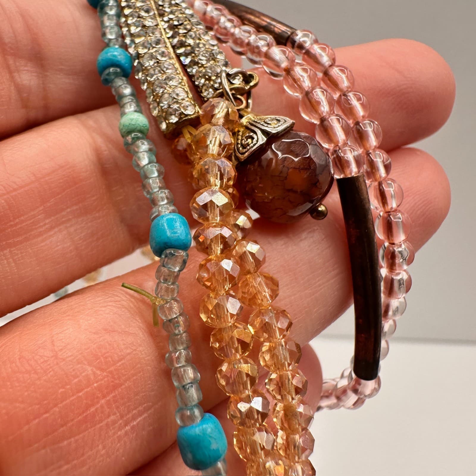 Vintage 90s Beaded Bracelet Set Pink Blue Crystal Beads Gold Tone Accents - Thumbnail 12