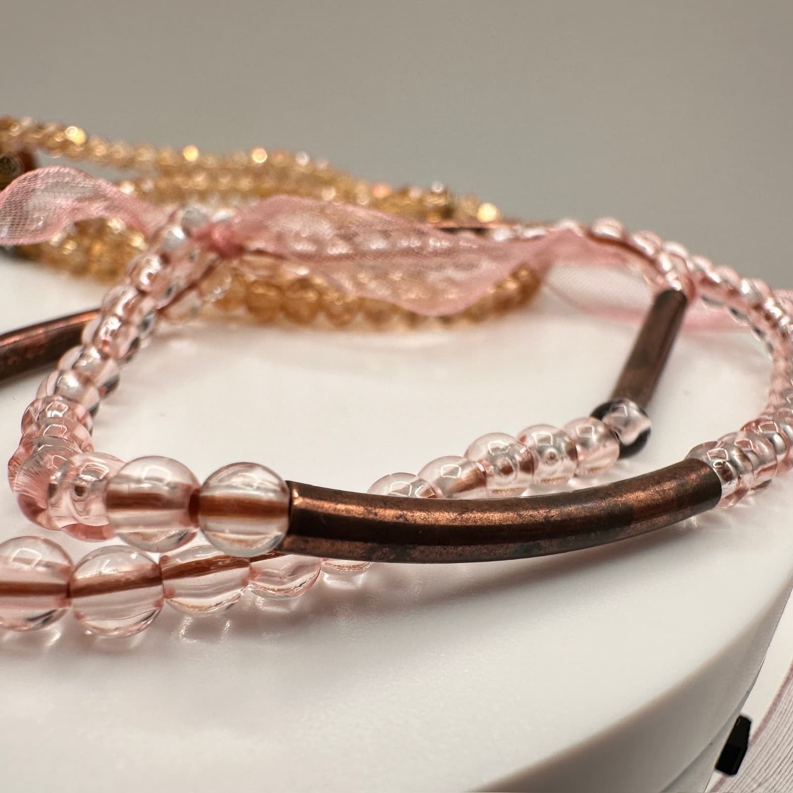 Vintage 90s Beaded Bracelet Set Pink Blue Crystal Beads Gold Tone Accents - Thumbnail 7