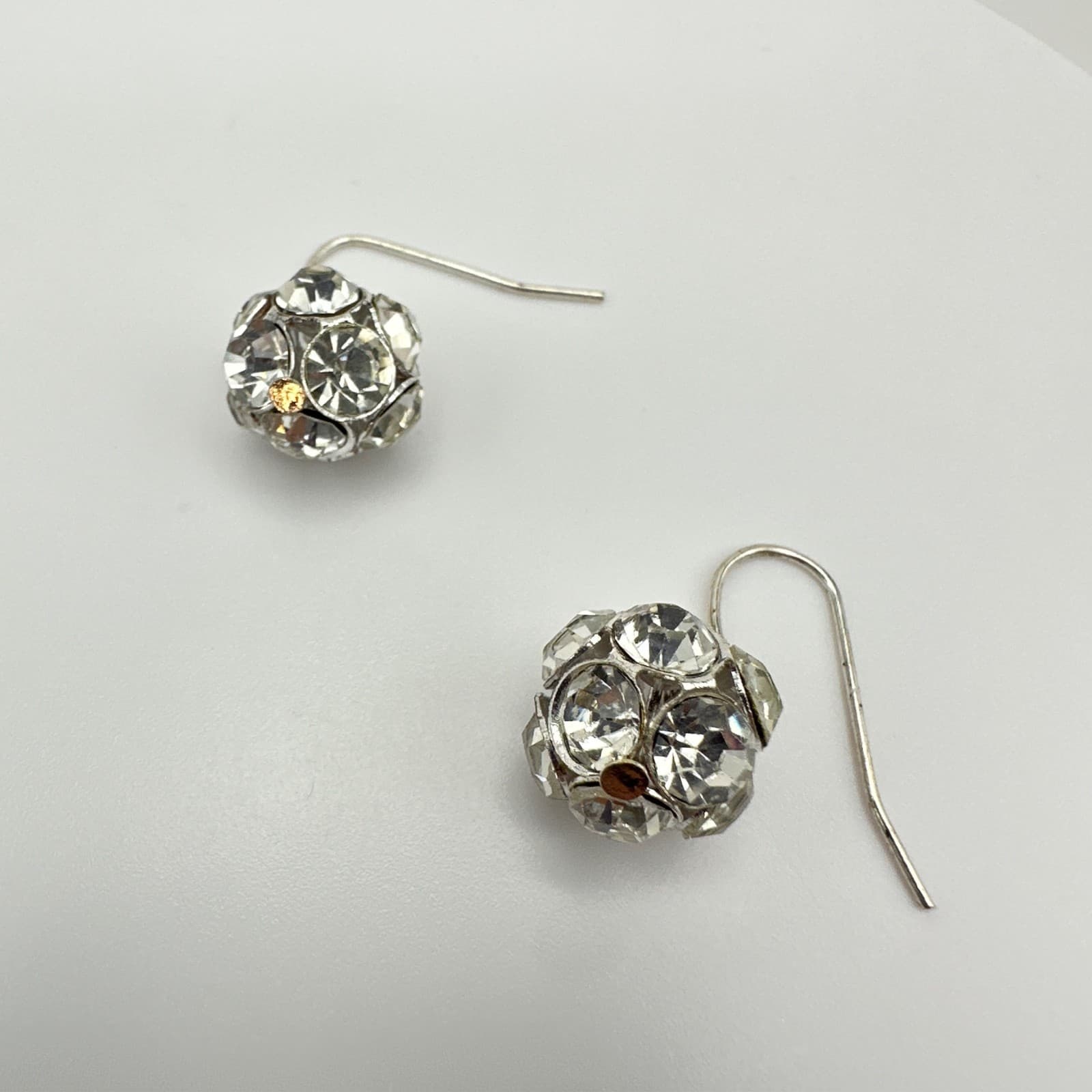 Vintage 90s Crystal Rhinestone Ball Dangle Earrings Silver Tone Hooks Jewelry - Thumbnail 8