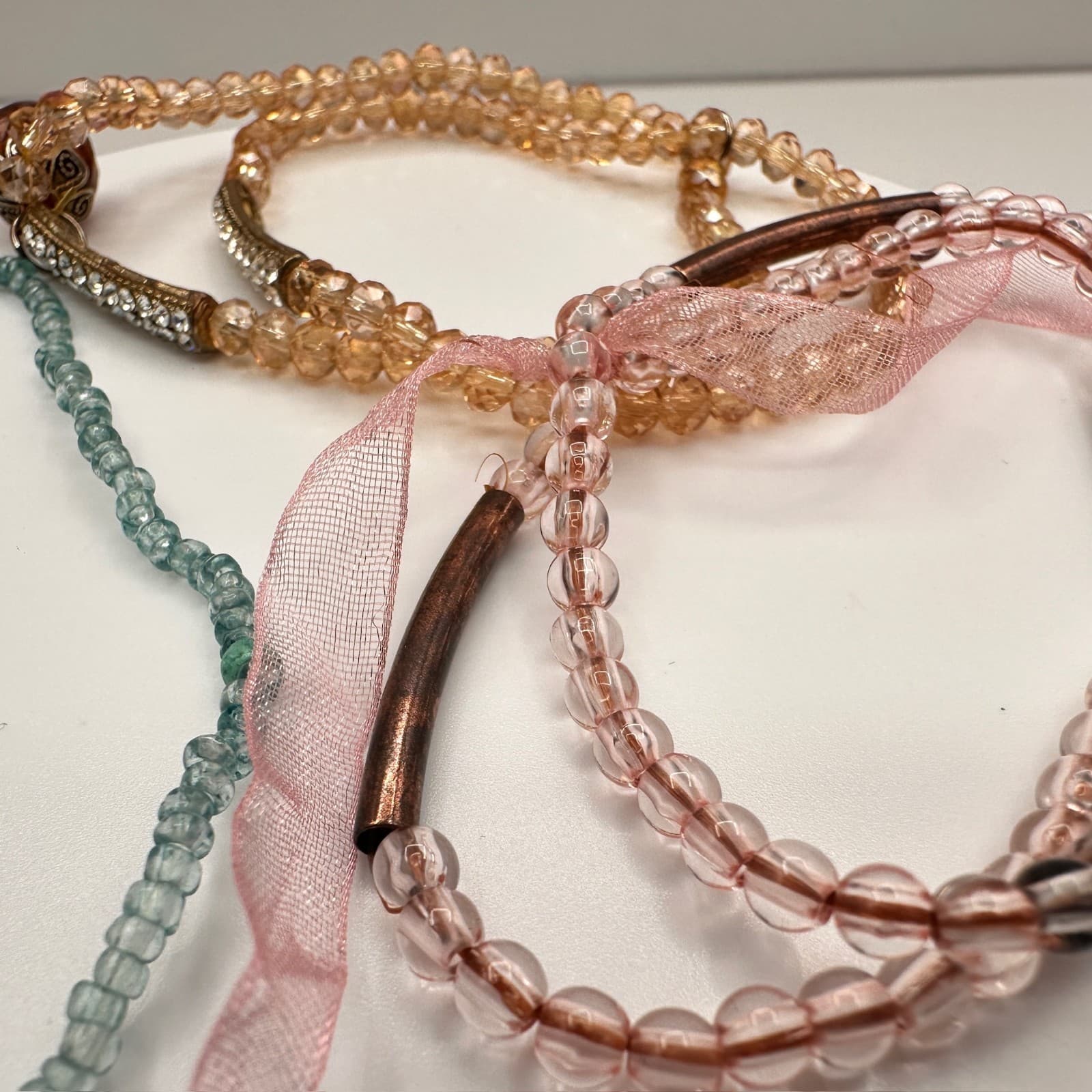 Vintage 90s Beaded Bracelet Set Pink Blue Crystal Beads Gold Tone Accents - Thumbnail 8