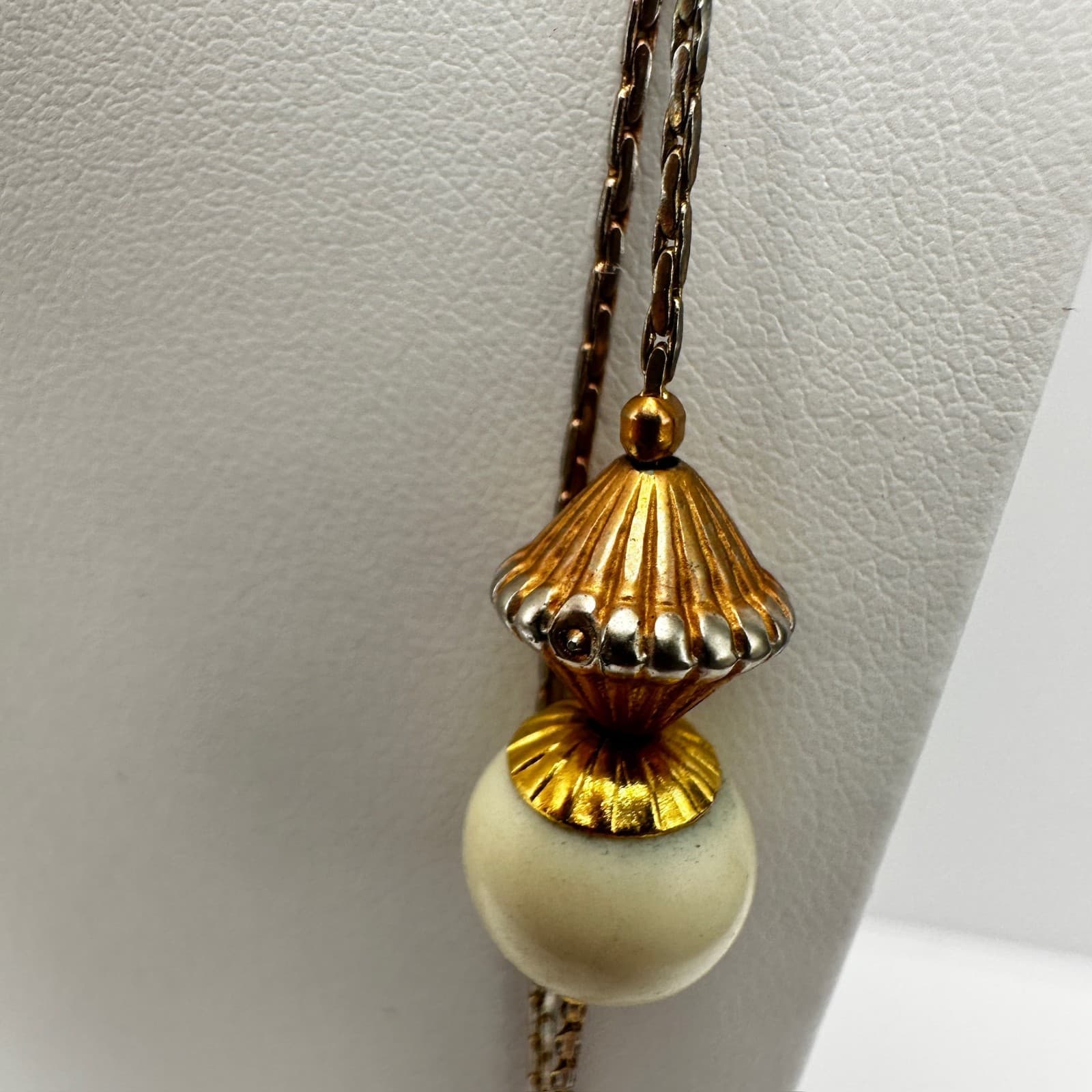 Vintage 80s Multi Strand Necklace Earth Tone Beads Gold Tone Women's Jewelry - Thumbnail 8