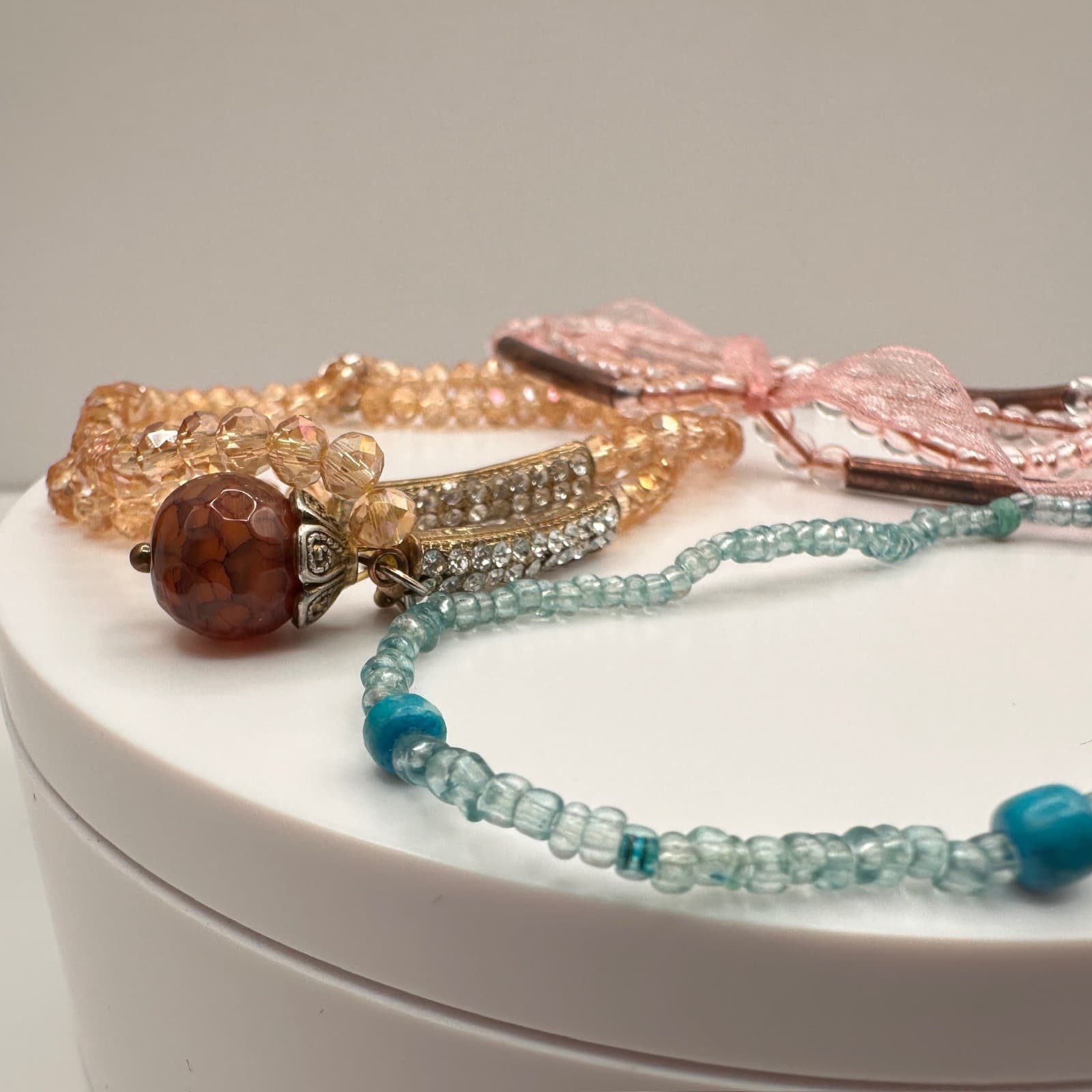 Vintage 90s Beaded Bracelet Set Pink Blue Crystal Beads Gold Tone Accents - Thumbnail 2