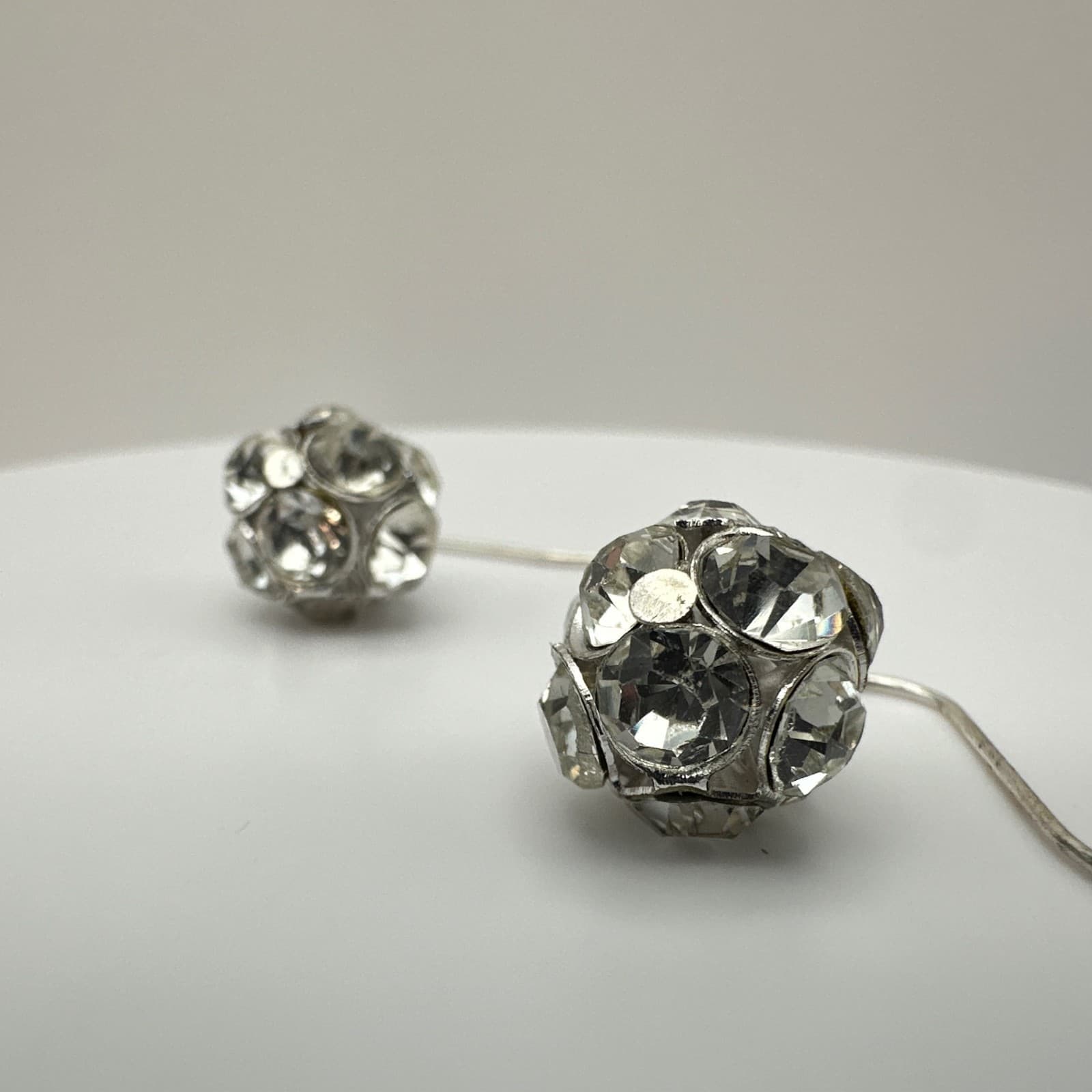 Vintage 90s Crystal Rhinestone Ball Dangle Earrings Silver Tone Hooks Jewelry - Thumbnail 12
