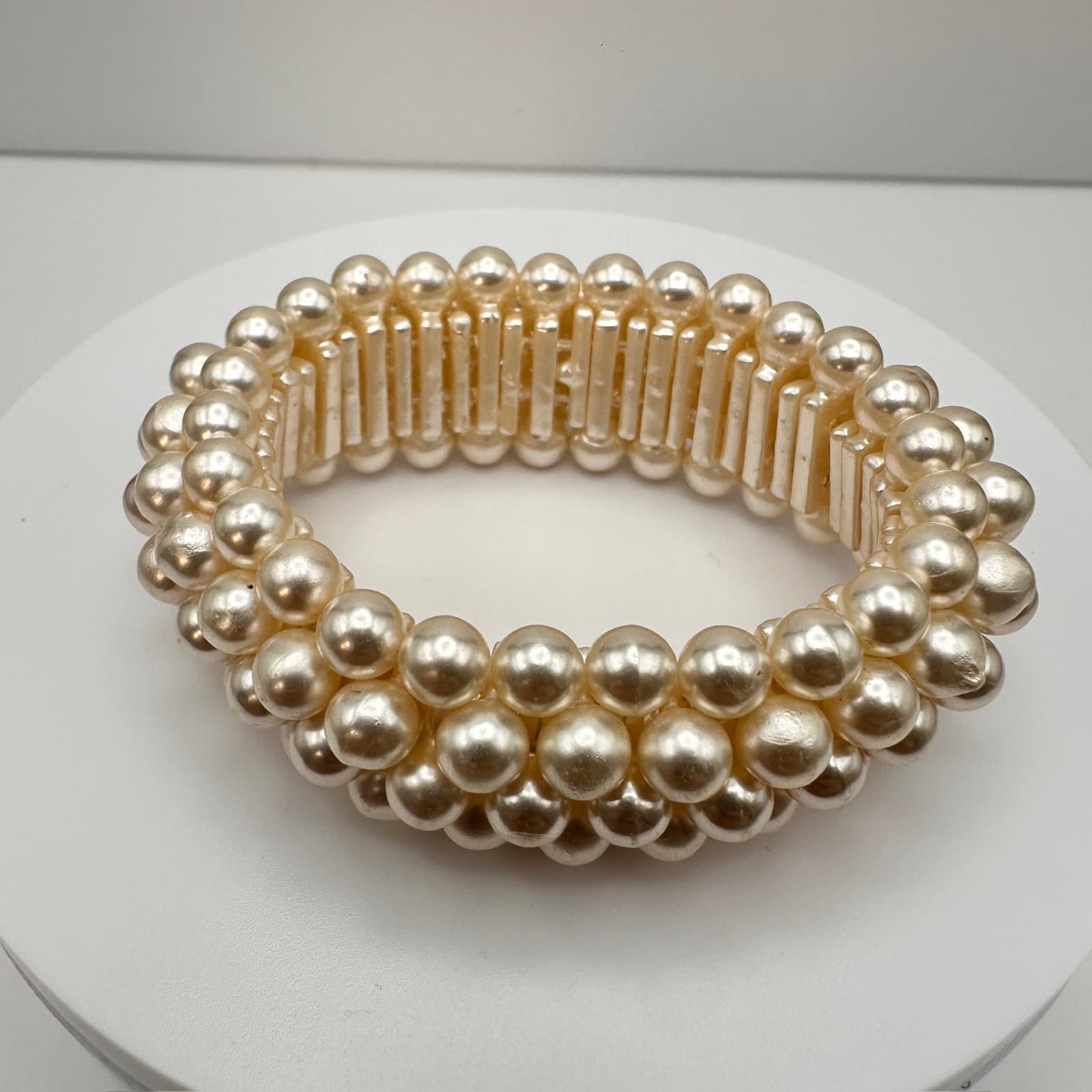 Vintage 90s Cream Faux Pearl TripleRow Beaded Stretch Expansion Bracelet Jewelry - Image 1