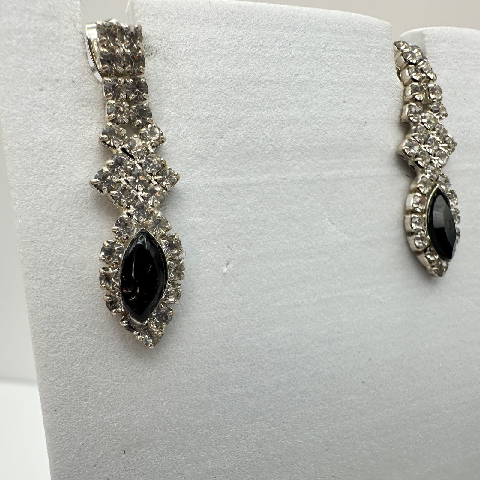 Vintage 80s Silver Tone Jewelry Black Marquise Crystal Rhinestone Drop Earrings - Thumbnail 2
