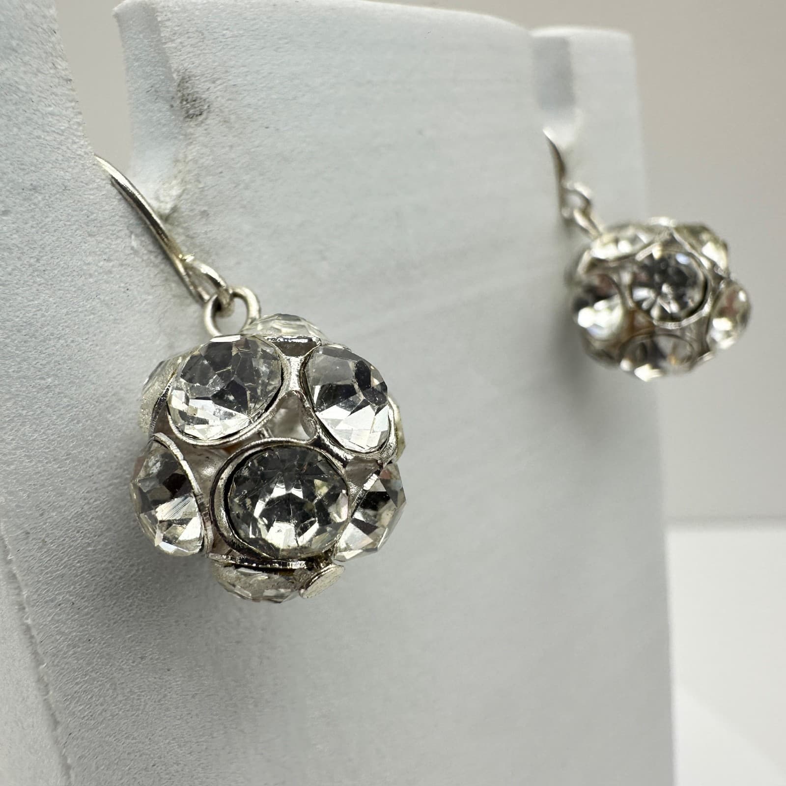 Vintage 90s Crystal Rhinestone Ball Dangle Earrings Silver Tone Hooks Jewelry - Thumbnail 4