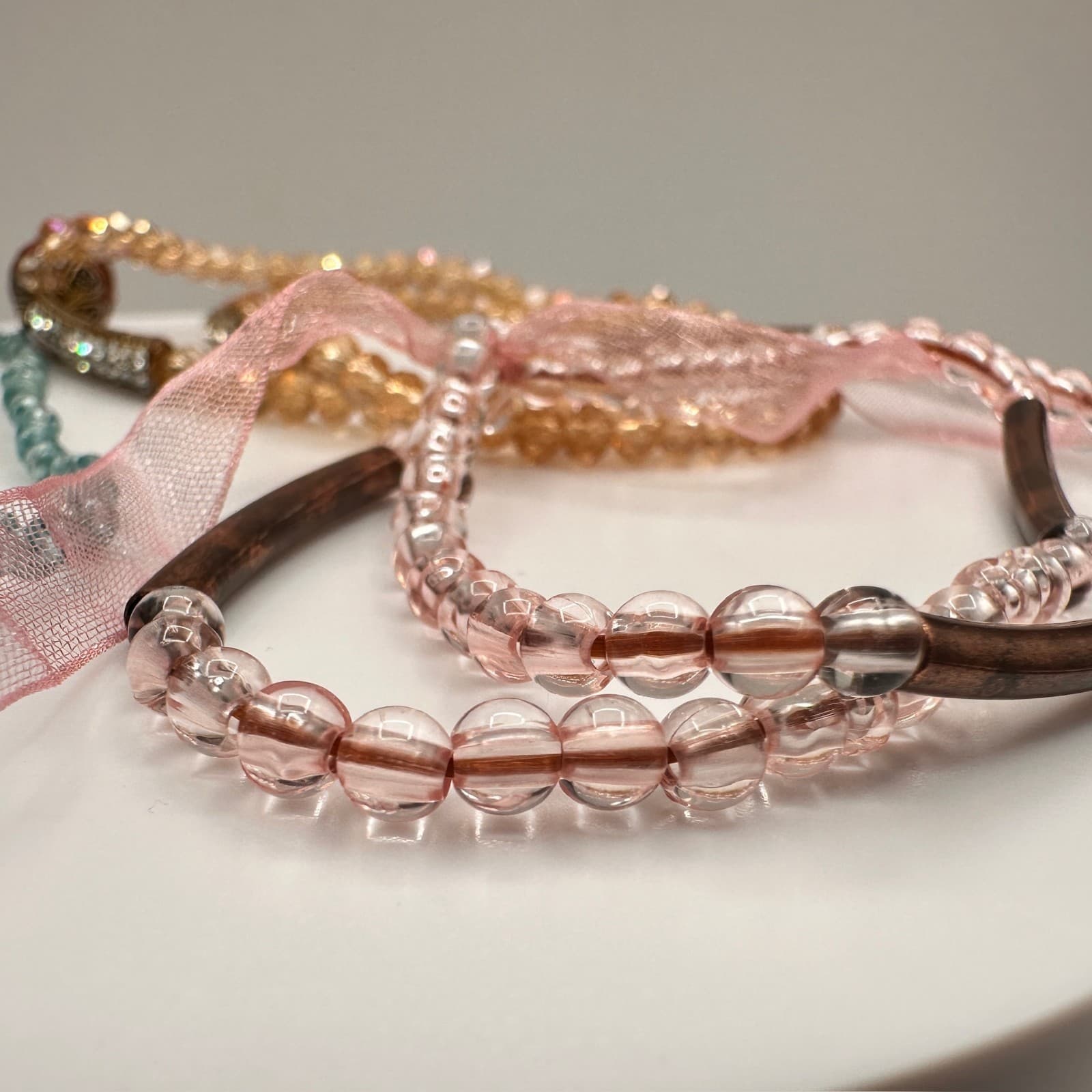 Vintage 90s Beaded Bracelet Set Pink Blue Crystal Beads Gold Tone Accents - Thumbnail 6