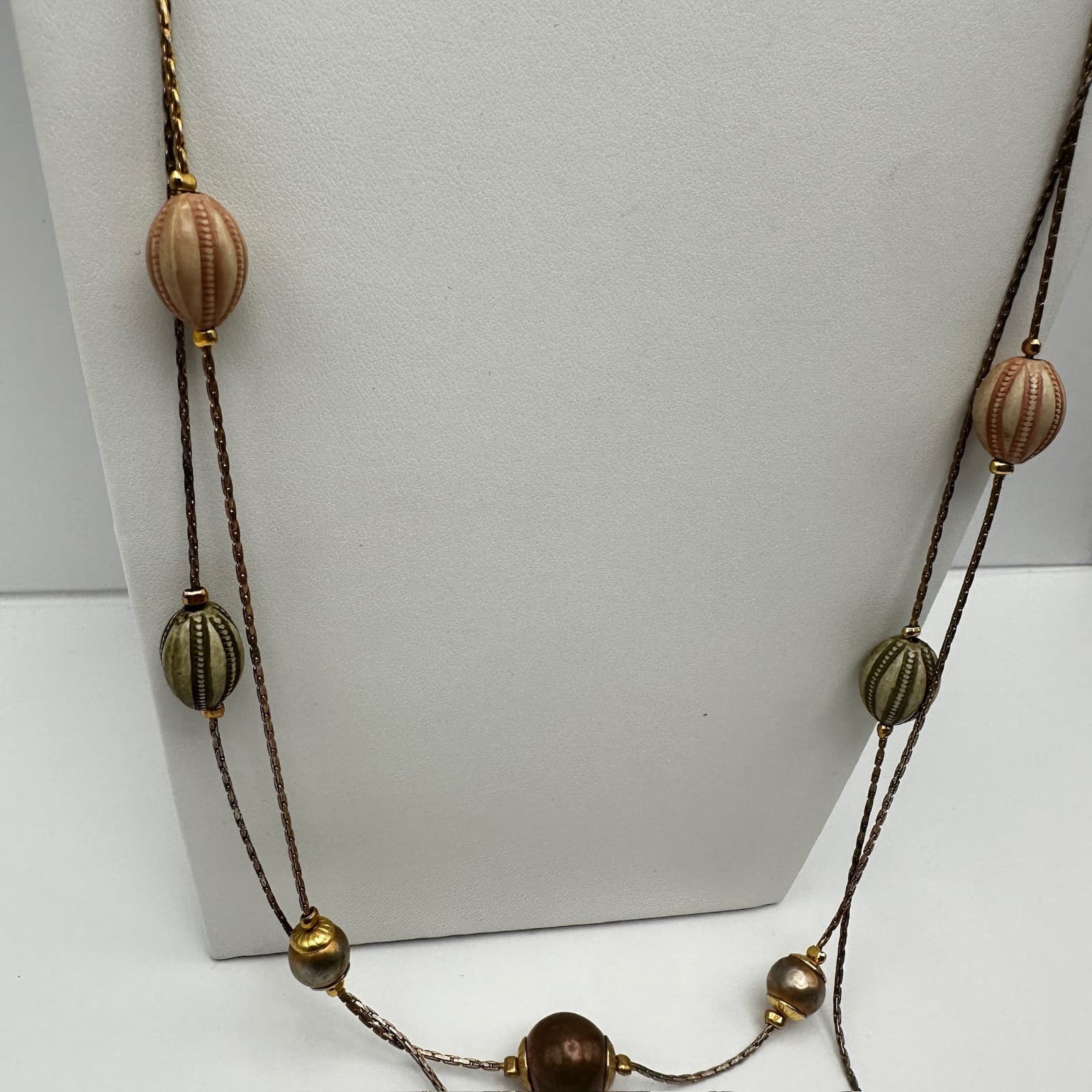 Vintage 80s Multi Strand Necklace Earth Tone Beads Gold Tone Women's Jewelry - Thumbnail 3
