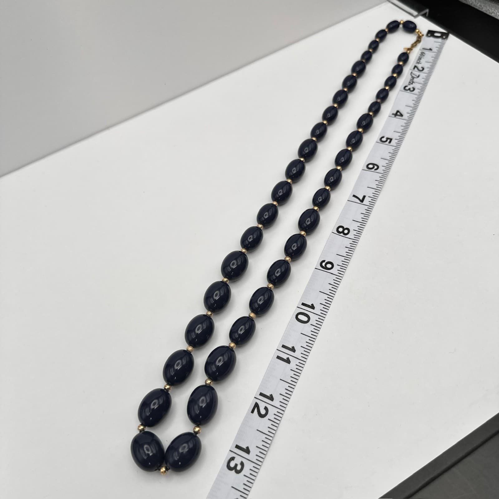 Vintage 80s Black Oval Graduated Beaded Necklace w/ Gold-Tone Spacers Jewelry - Thumbnail 11