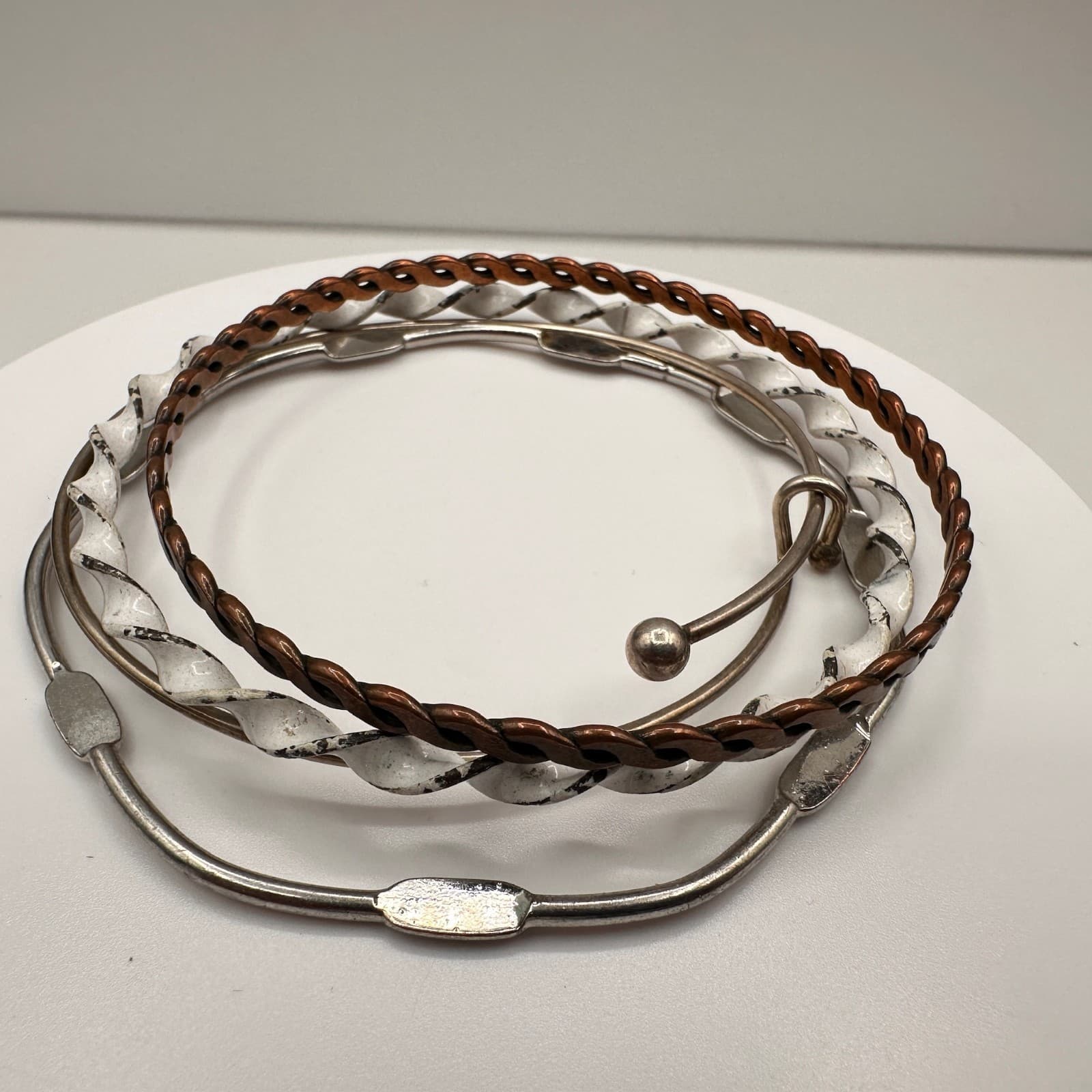 Vintage 90s Twisted Wire Bangle Bracelet Silver Tone Copper Tone Adjustable - Thumbnail 10