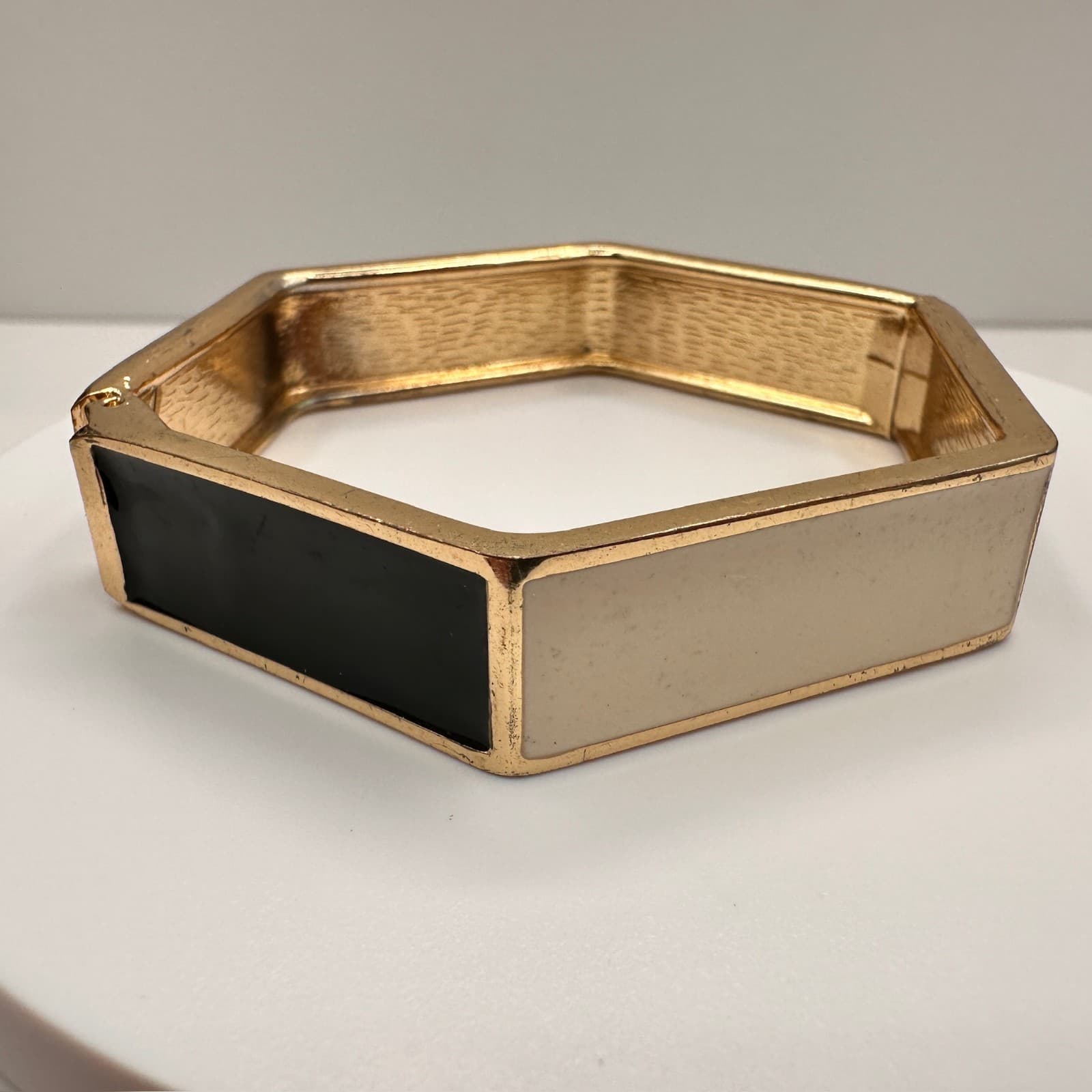 Vintage Y2K Hexagon Bangle Bracelet Gold Tone Black & Cream Enamel Statement - Thumbnail 2