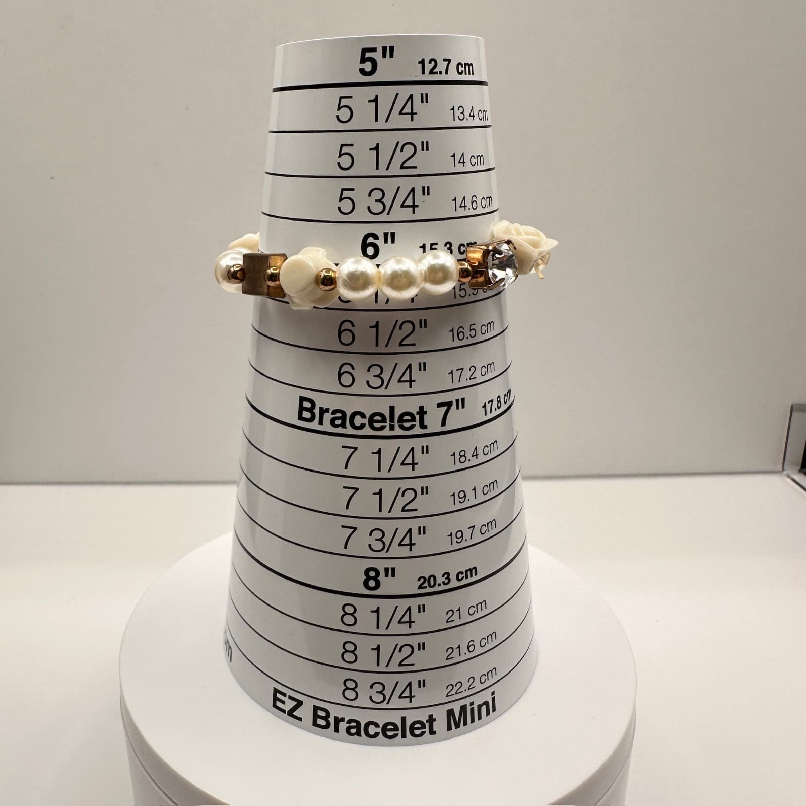 Vintage 90s Faux Pearl Carved Rose Stretch Bracelet Gold Tone Rhinestone Cream - Thumbnail 10