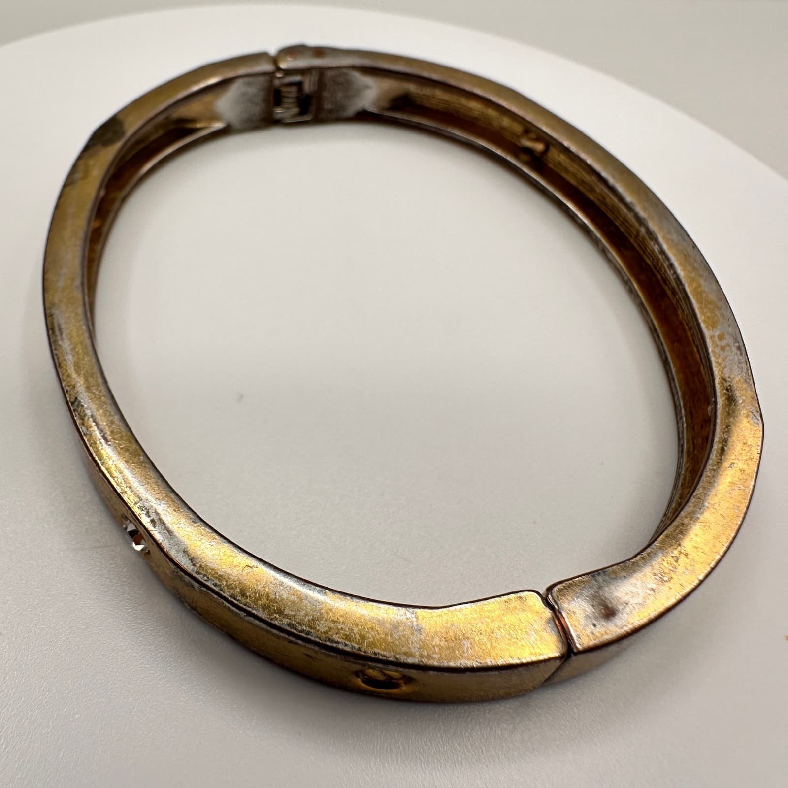 Vintage 90s Gold Tone Hinged Bangle Bracelet Crystal Accent Fashion Jewelry - Thumbnail 5