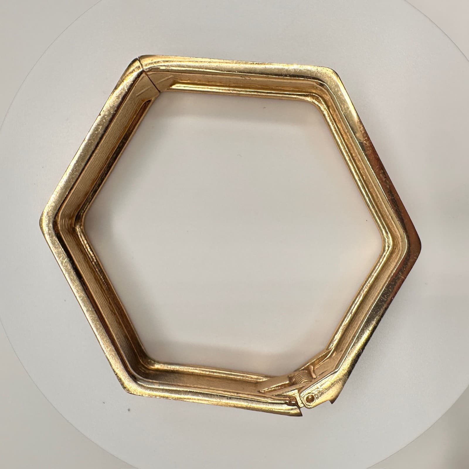 Vintage Y2K Hexagon Bangle Bracelet Gold Tone Black & Cream Enamel Statement - Thumbnail 4