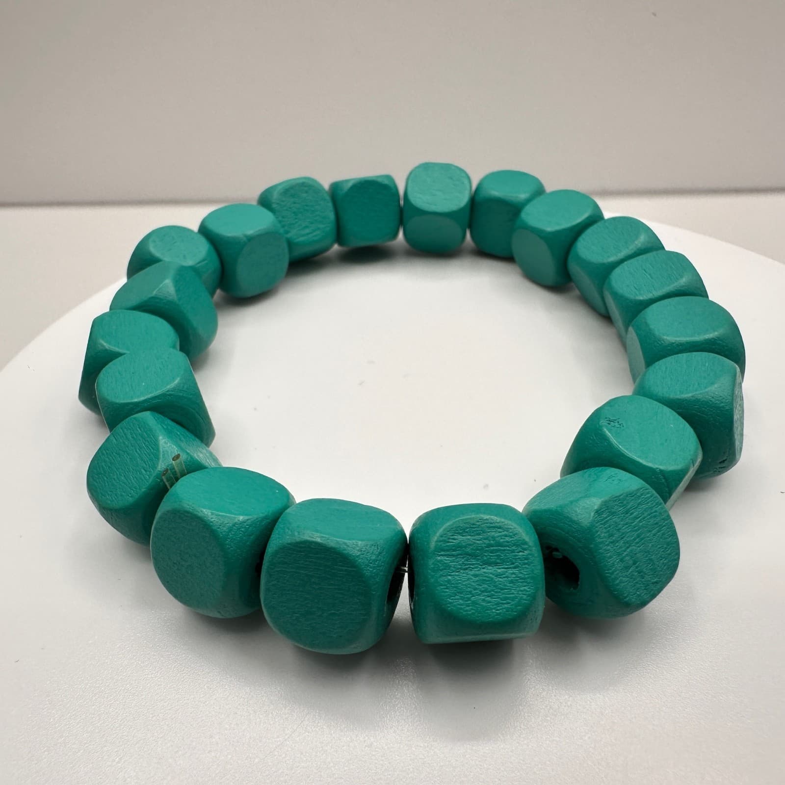 Vintage 90s Green Wooden Cube Bead Stretch Bracelet Boho Handmade Jewelry - Thumbnail 3