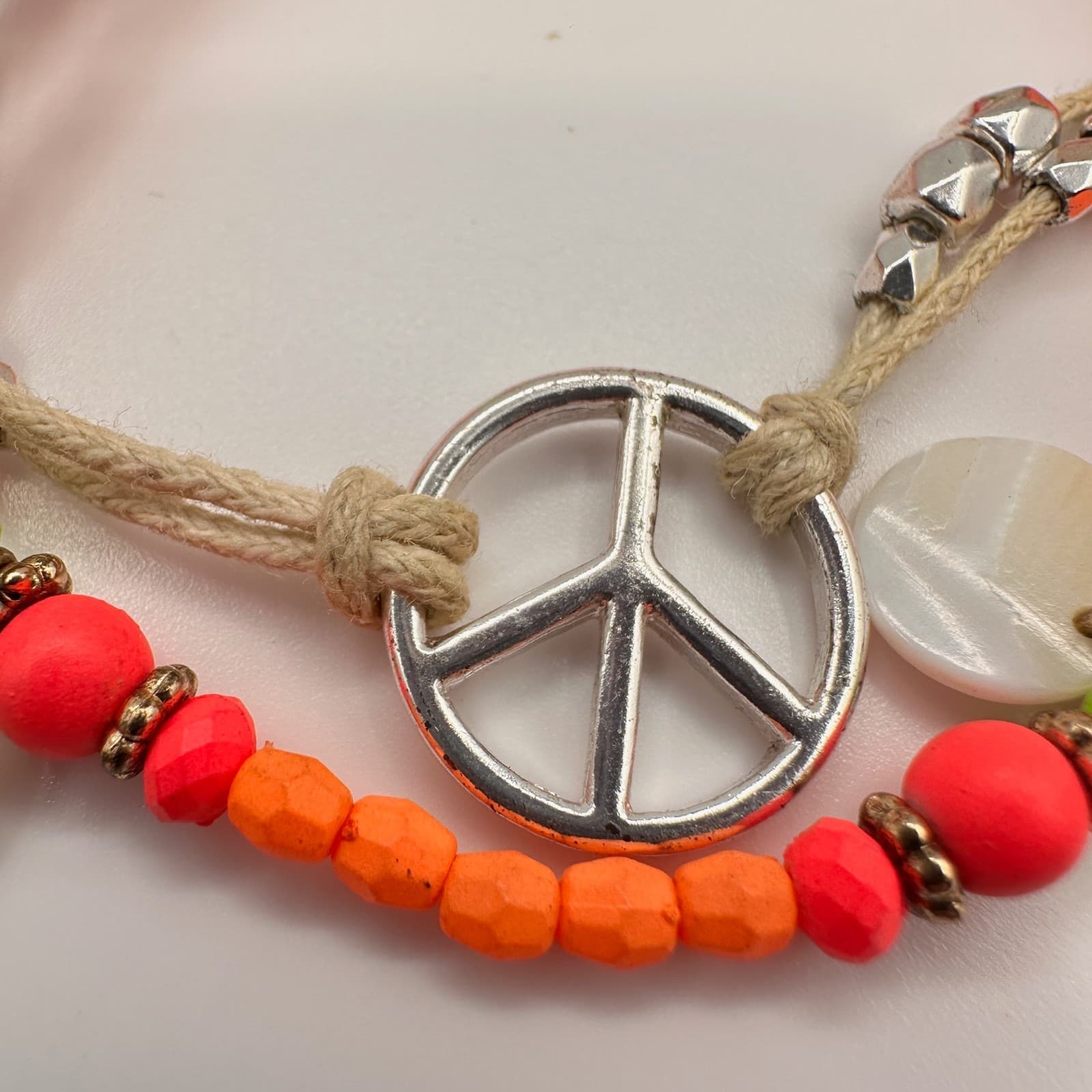 Vintage 90s Peace Sign Beaded Cord Bracelet Orange Pink Boho Jewelry - Thumbnail 10