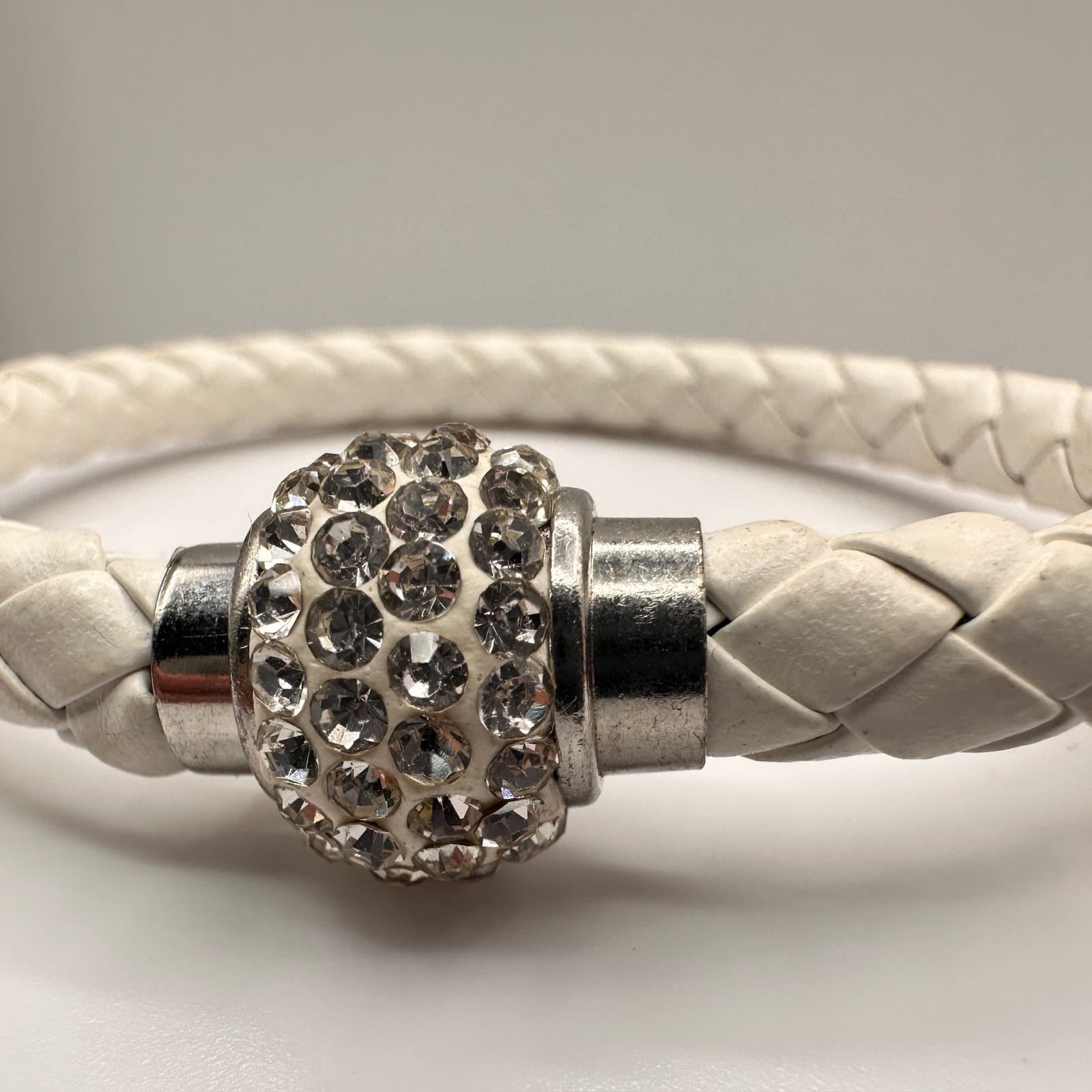 Vintage White Braided Leather Bracelet Crystal Rhinestone Bead Silver Tone Clasp - Thumbnail 9