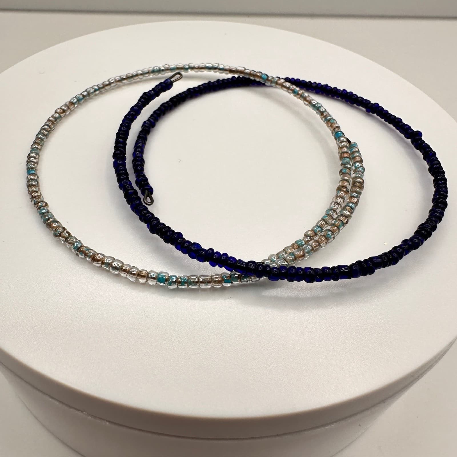 Vintage 90s Beaded Bracelet Blue Clear Glass Seed Beads Boho Jewelry - Thumbnail 2