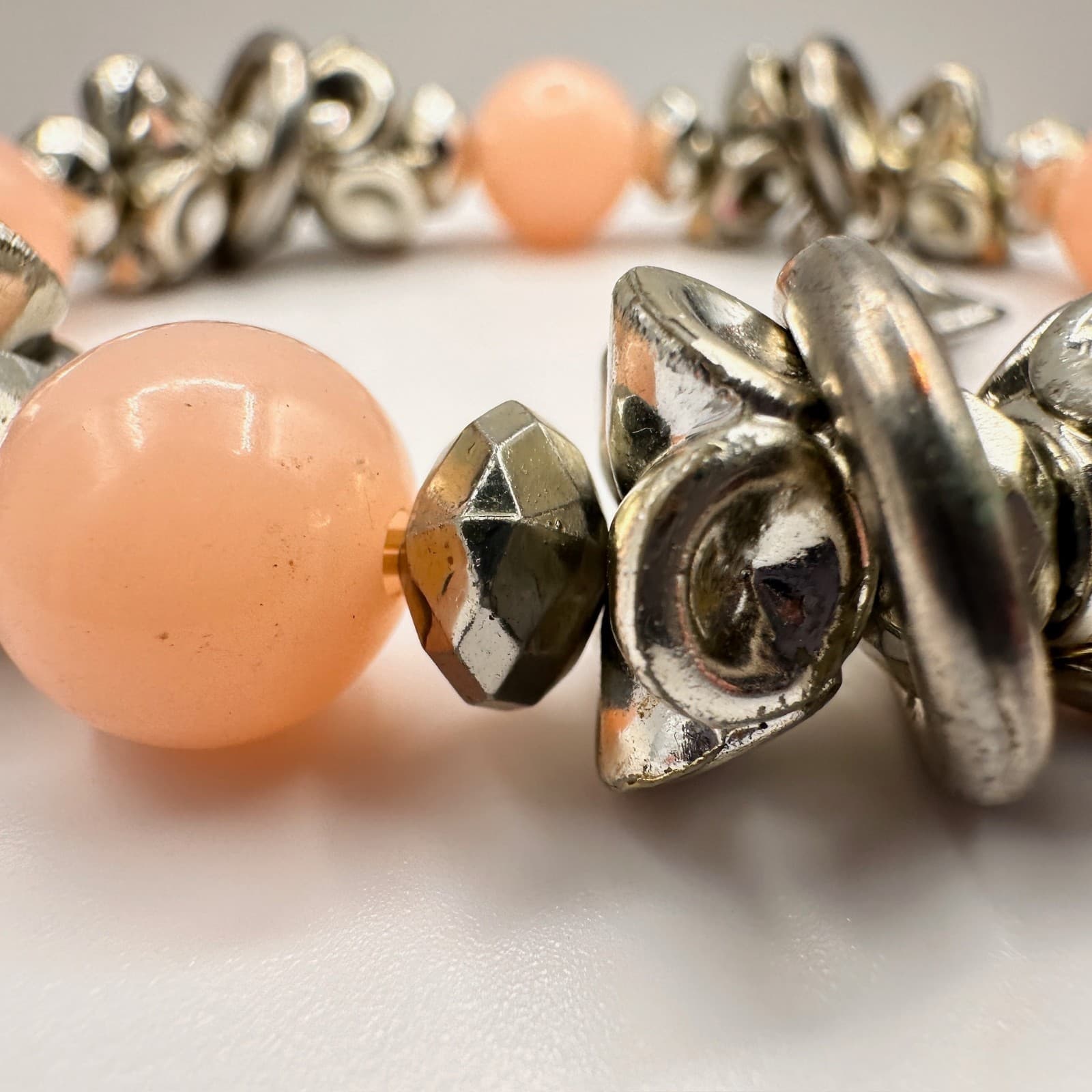 Vintage 90s Charm Bracelet Pink Bead Silver Tone Key Leaf Star Dangle Jewelry - Thumbnail 4