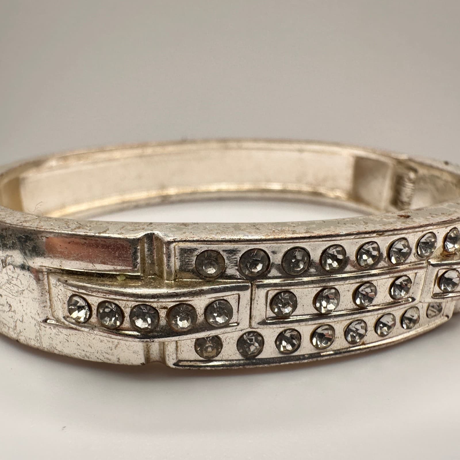 Vintage 90s Silver Tone Rhinestone Bangle Bracelet Hinged Statement Glam Jewelry - Thumbnail 2