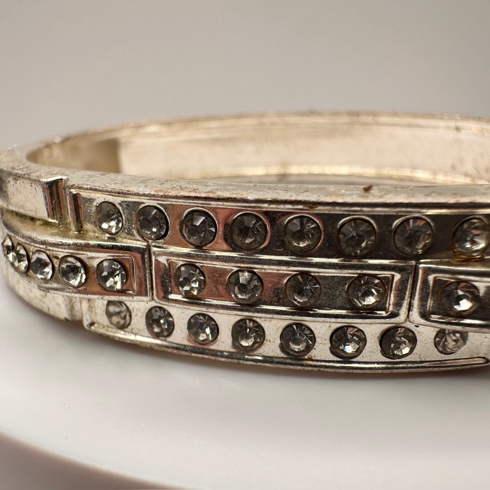 Vintage 90s Silver Tone Rhinestone Bangle Bracelet Hinged Statement Glam Jewelry - Thumbnail 9