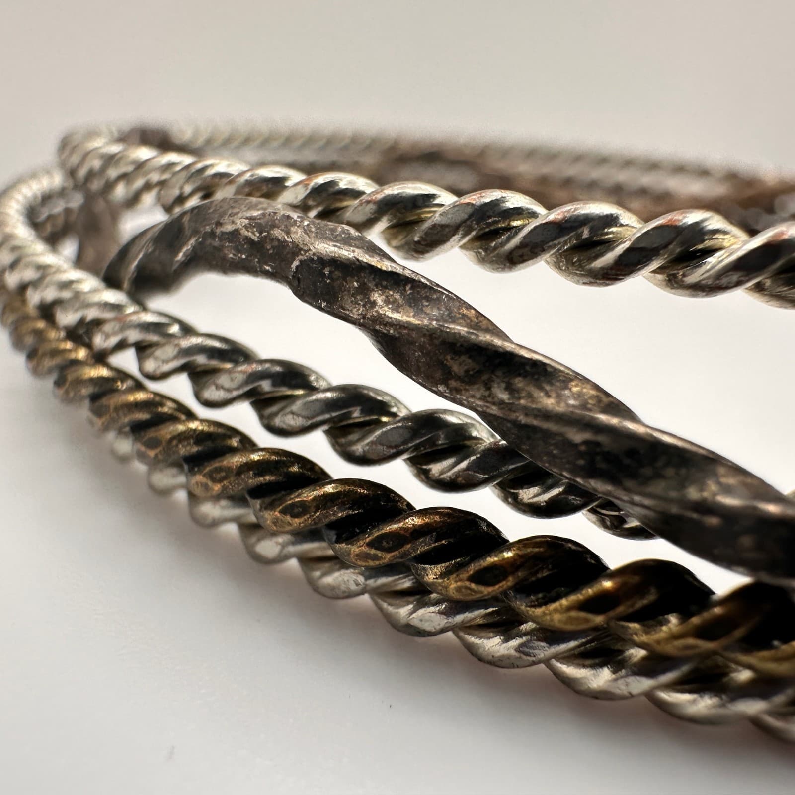 Vintage 80s Boohoo Stackable Twisted Metal Bangles Set Of 3 Bohemian Jewelry - Thumbnail 4