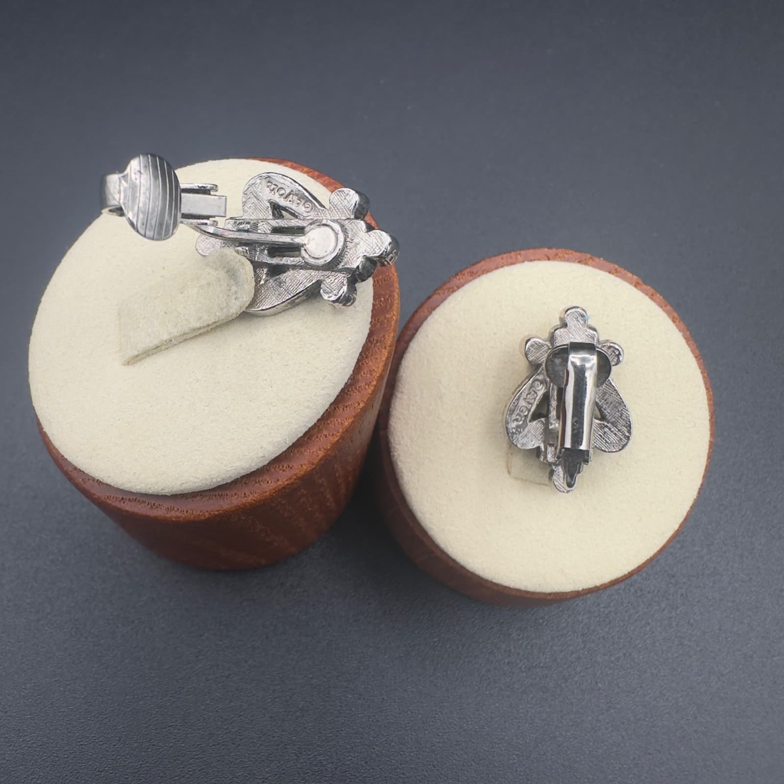 Vintage AVON 1980's Faux Marcasite Harp Shape Antiqued Silver Tone Stud Earrings - Thumbnail 3