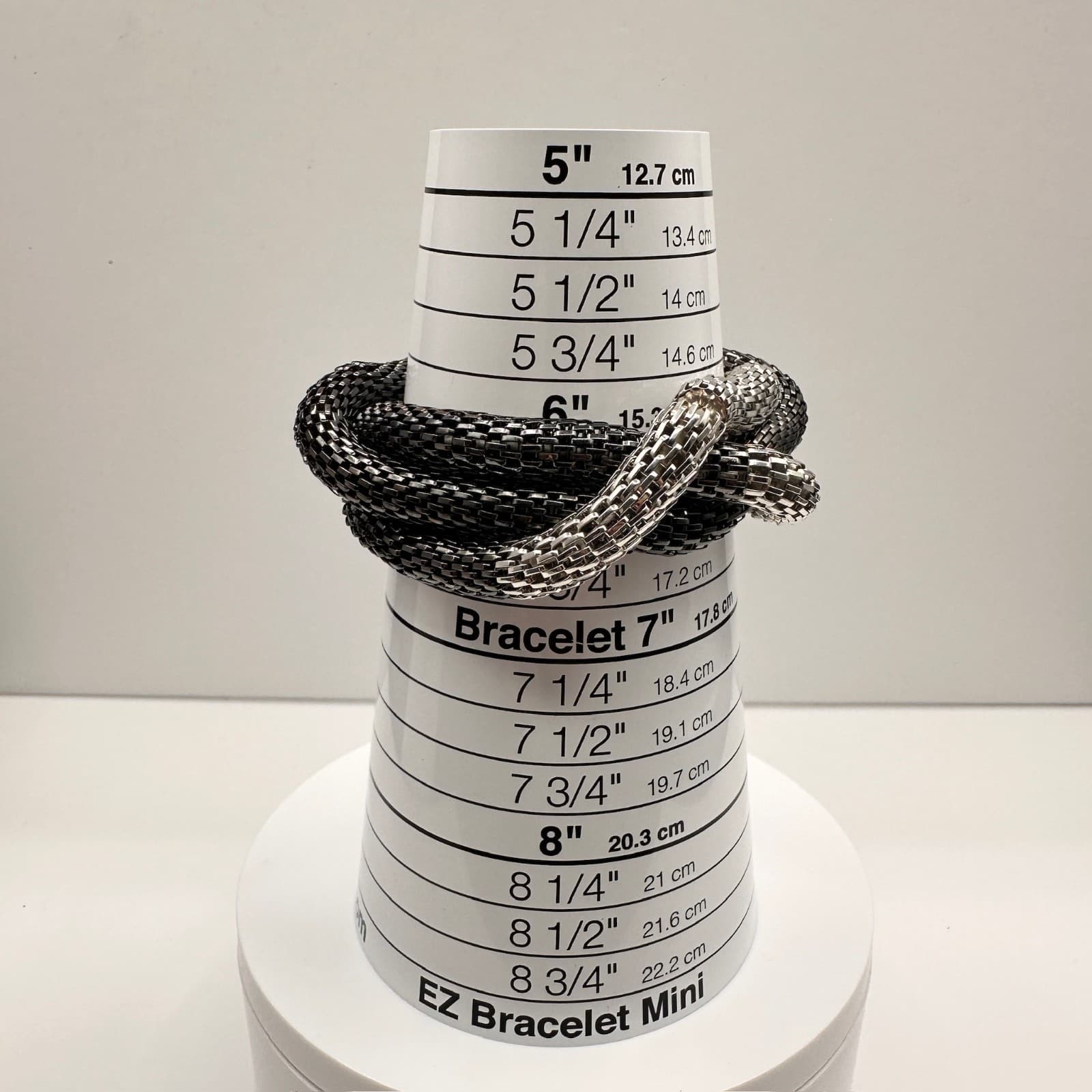 Vintage Y2K Two-Tone Mesh Chain Bracelet Silver Black Chunky Statement Jewelry - Thumbnail 10