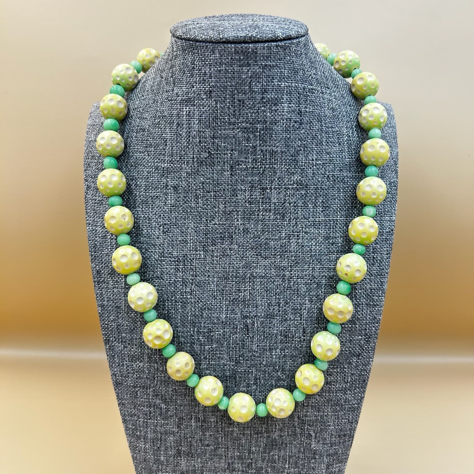 Vintage Green Polka Dot Beaded Necklace Retro Statement Fashion Jewelry 38'' - Image 1
