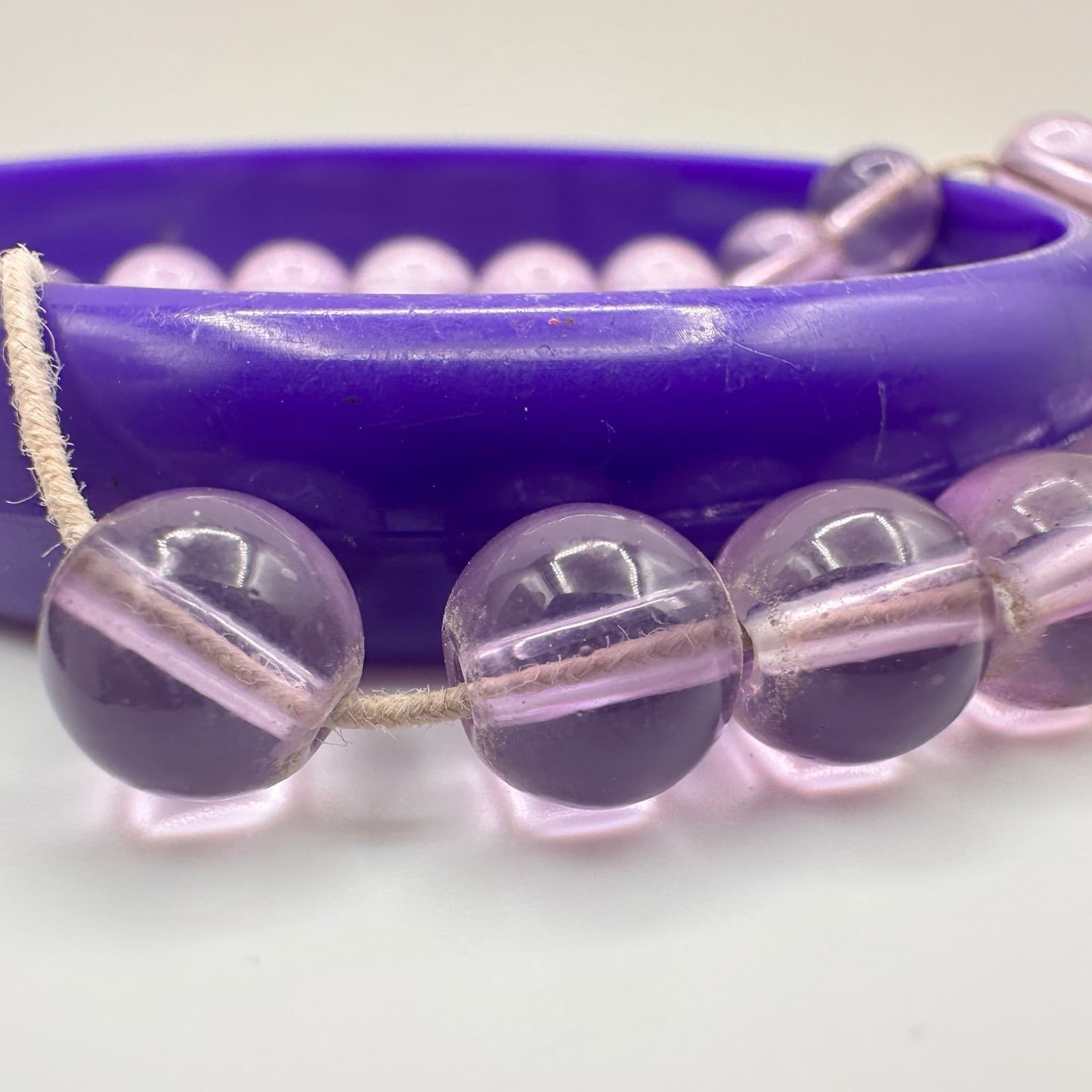 Vintage 90s Natural Bead Bracelet & Purple Lucite Bangle Set Women's Jewelry - Thumbnail 6