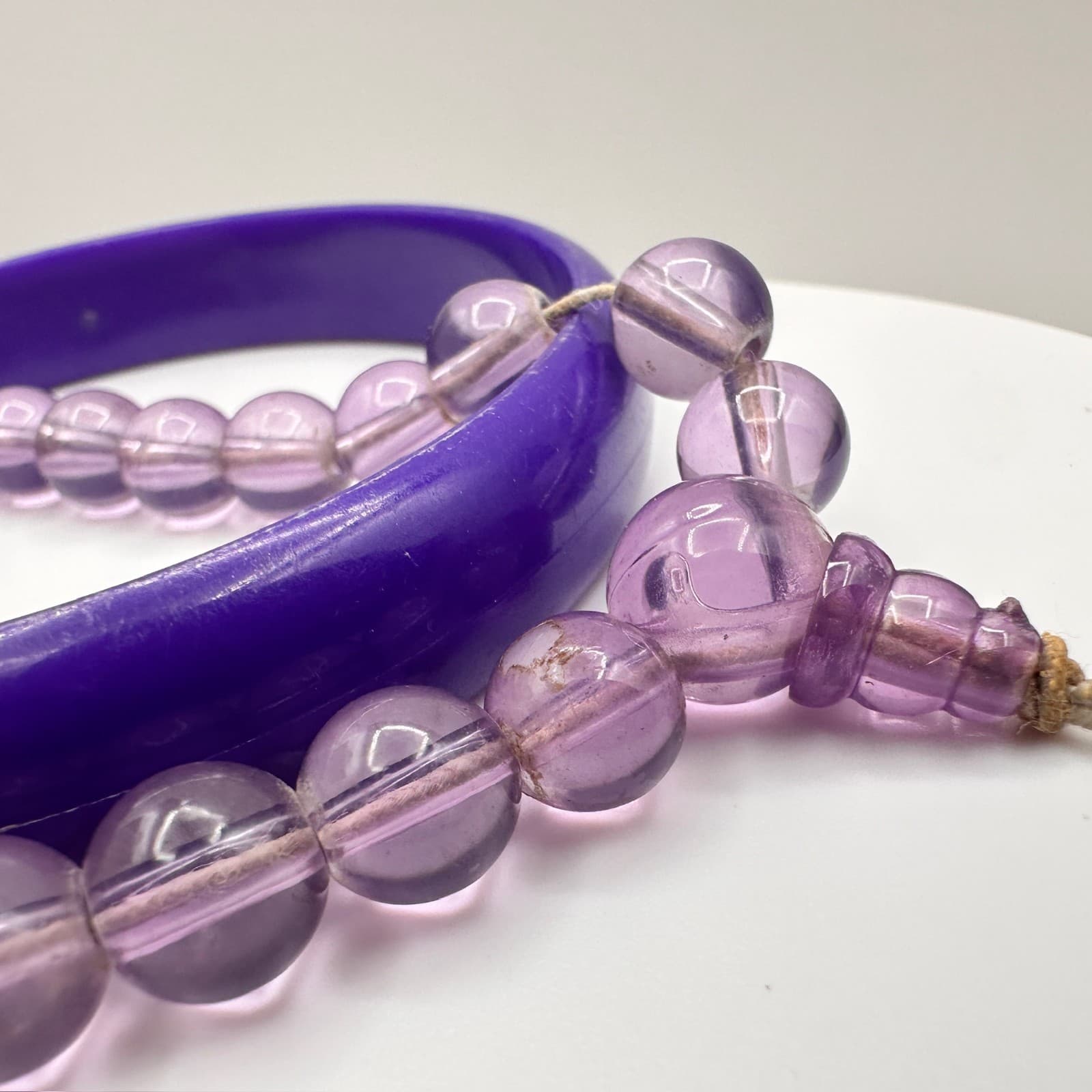 Vintage 90s Natural Bead Bracelet & Purple Lucite Bangle Set Women's Jewelry - Thumbnail 8