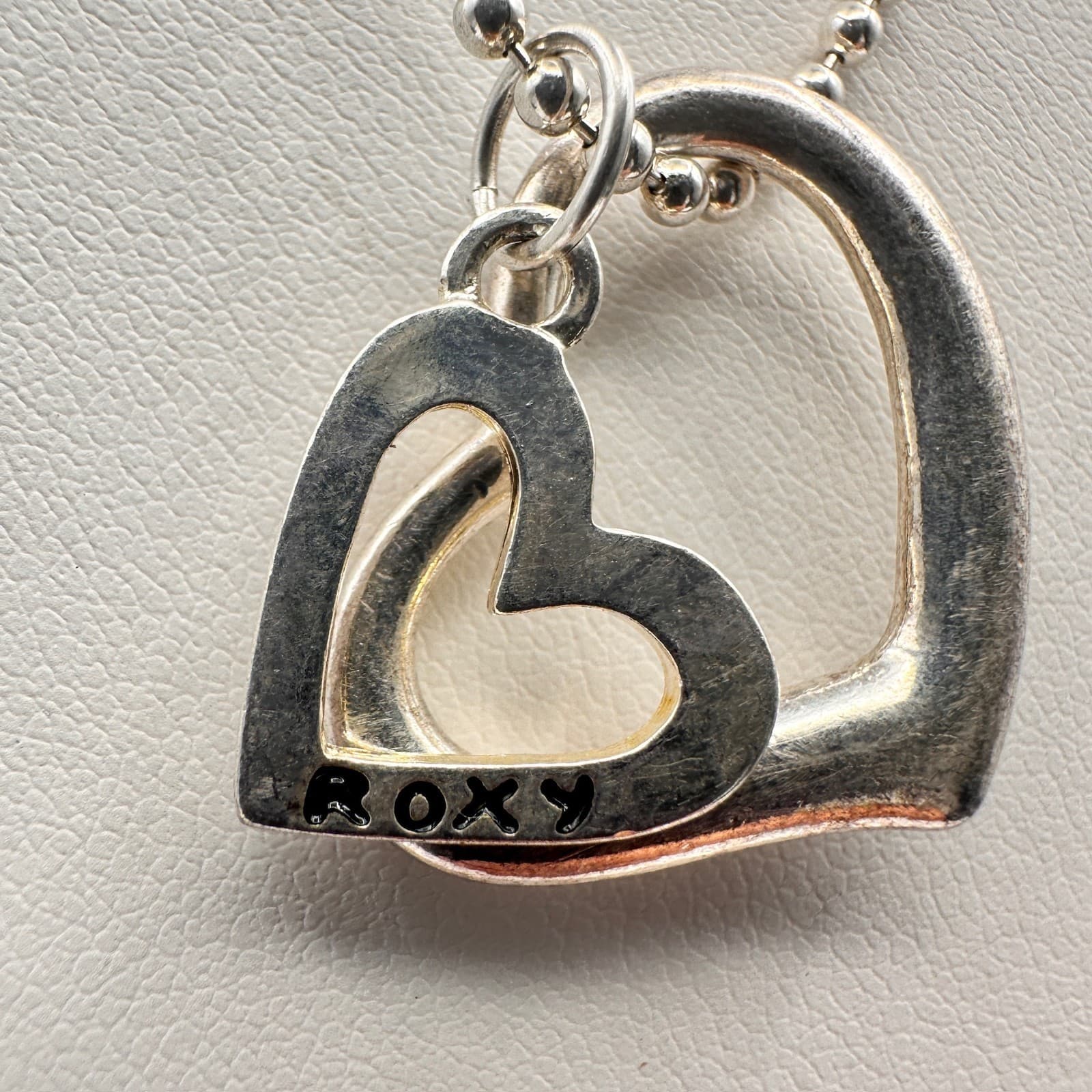 Vintage 90s Silver Tone Entwined Hearts Pendant Ball Chain Necklace Jewelry - Thumbnail 3