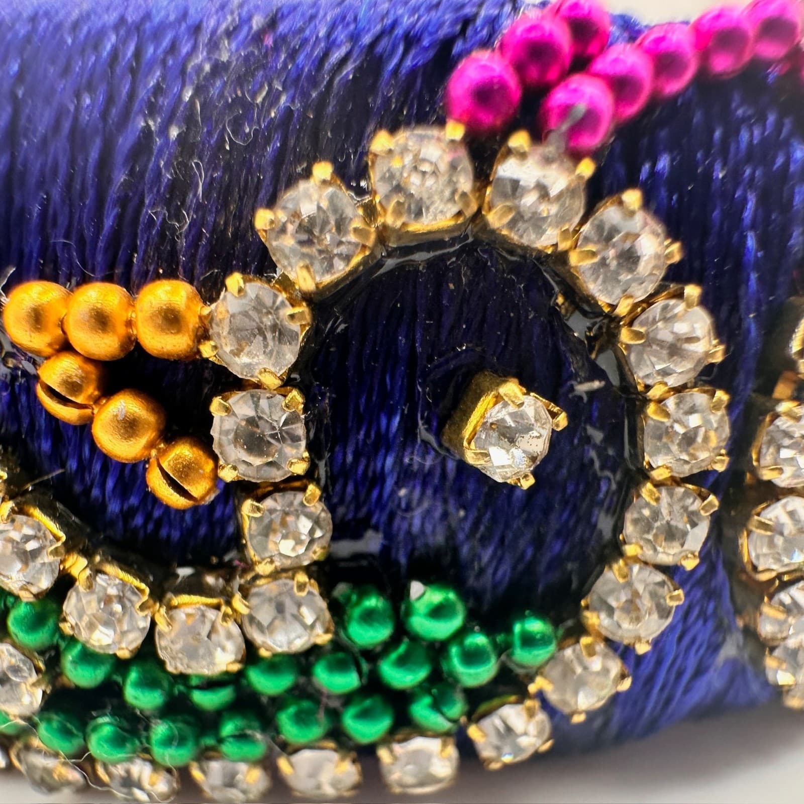 Vintage 90s Silk Thread Bangle Royal Blue Rhinestone Bracelet Bead Peacock Motif - Thumbnail 6