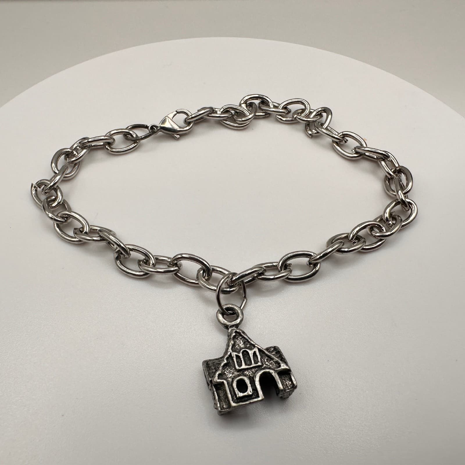 Vintage 80s Silver Tone Statement Church House Charm Bracelet Estate Jewelry - Thumbnail 6