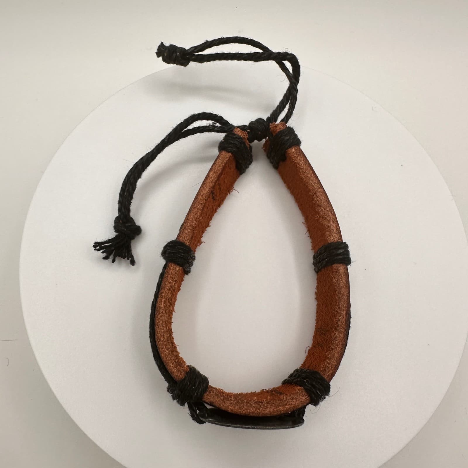 Vintage 90s Aquarius Zodiac Leather Bracelet Black & Brown Adjustable Unisex - Thumbnail 2